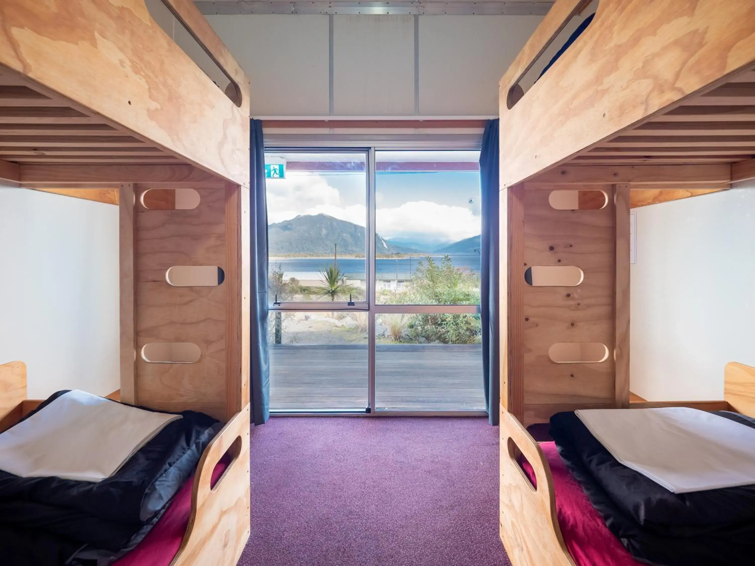 Bed in 4-Bed Mixed Dormitory Room in Hotel Lake Brunner Bed in 4-Bed Mixed Dormitory Room in Hotel Lake Brunner