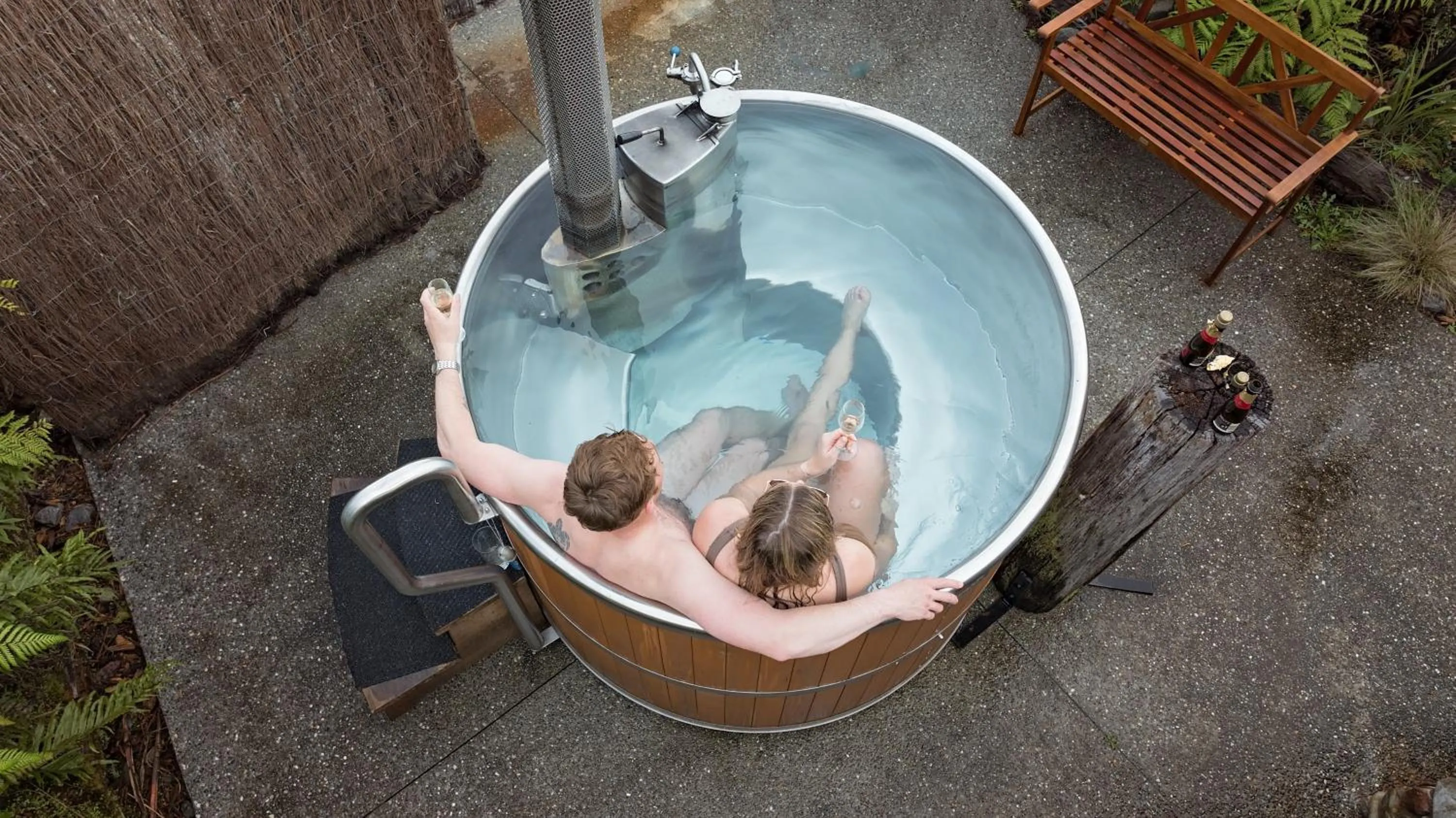 Hot Tub in Hotel Lake Brunner