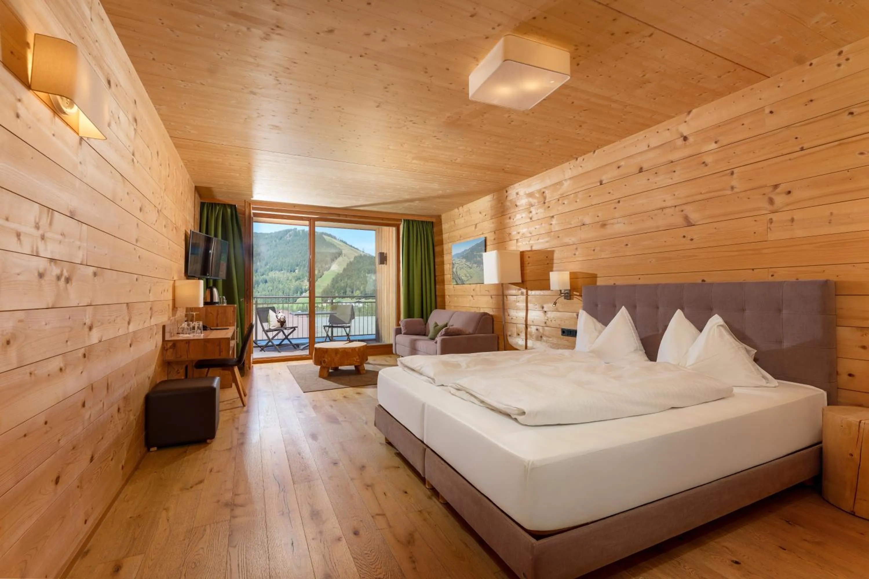 Bed in Rittis Alpin Chalets Dachstein