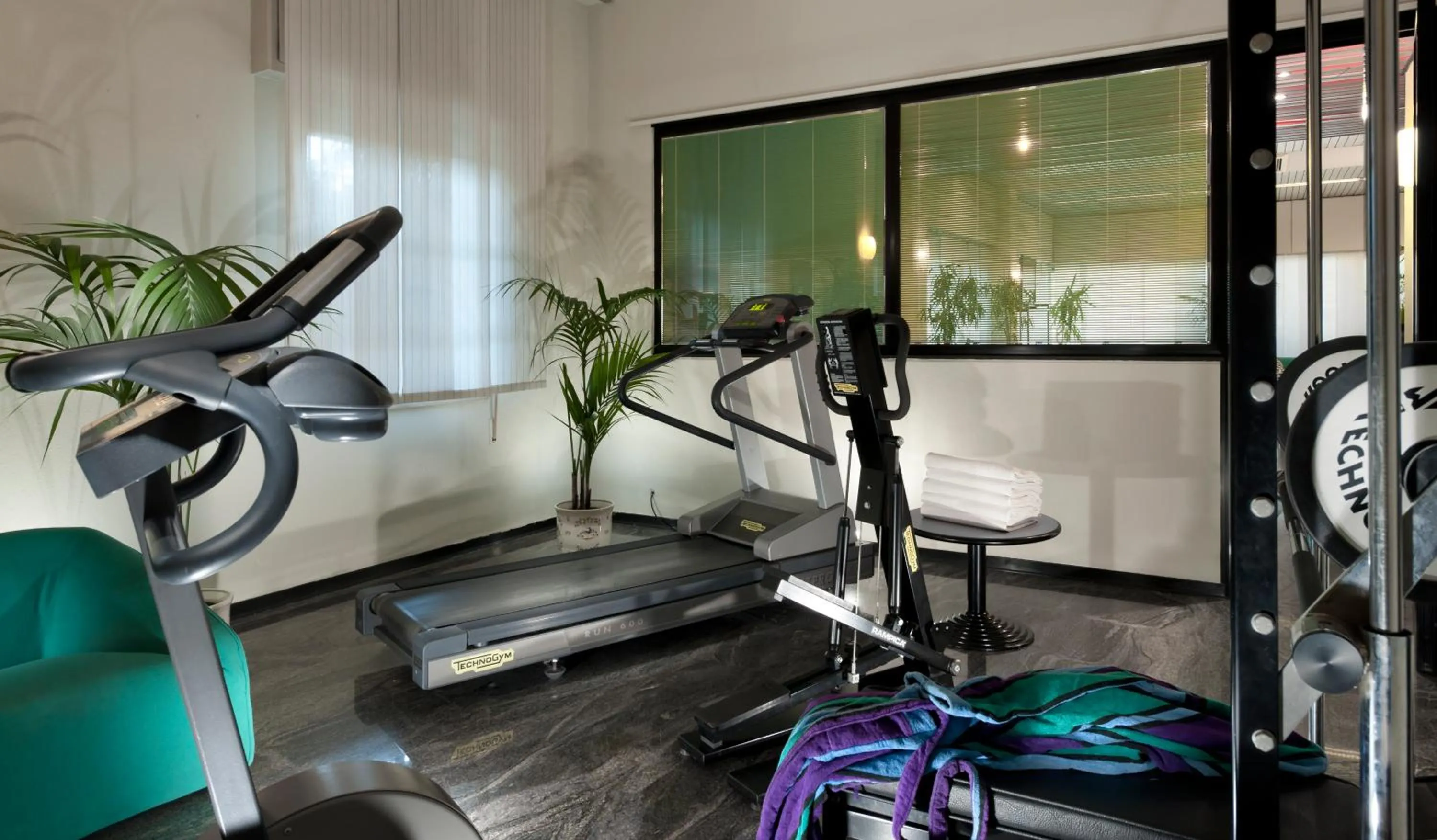 Day in Hotel Cormoran