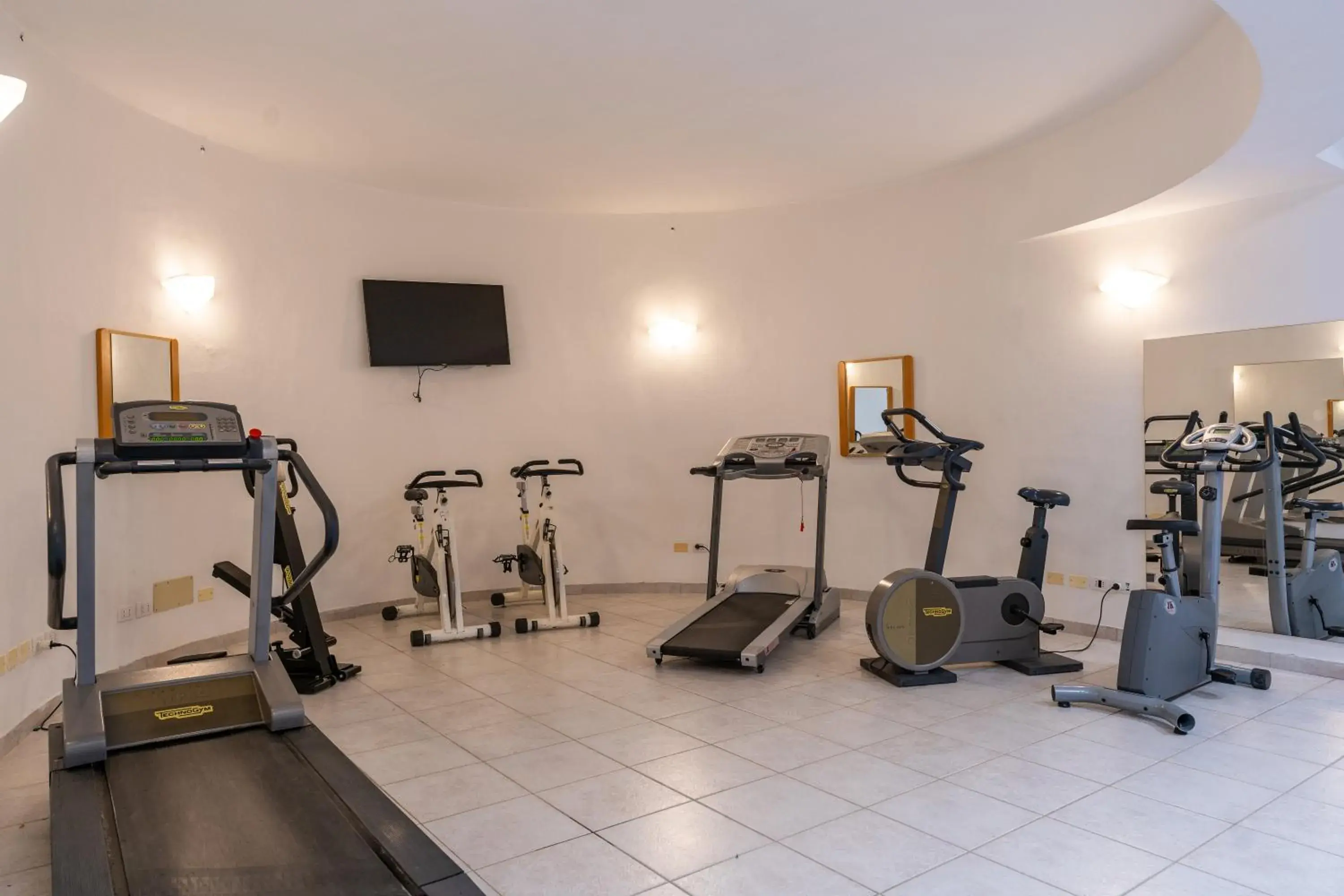 Fitness centre/facilities, Fitness Center/Facilities in Hotel Cormoran