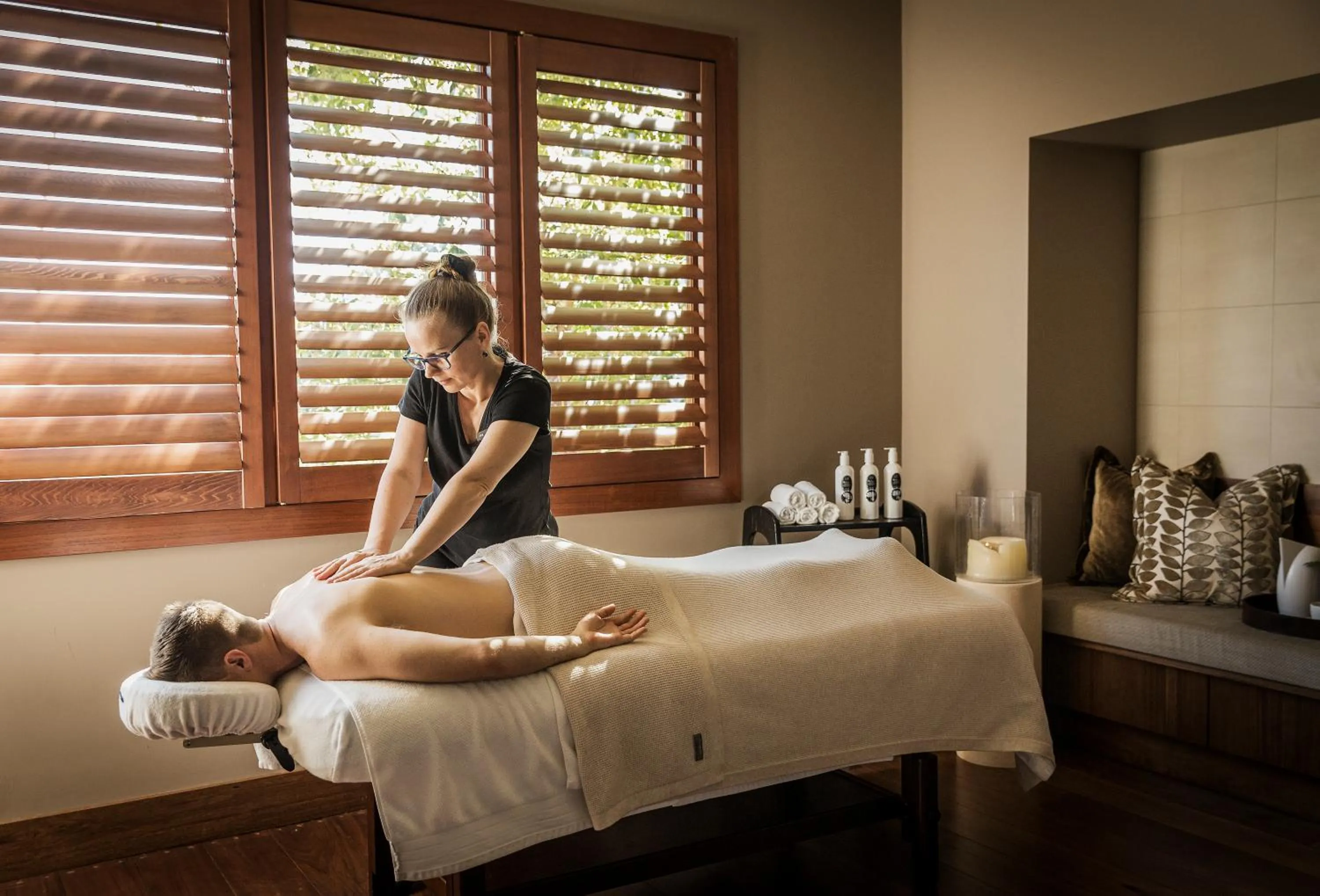 Massage in Spicers Peak Lodge