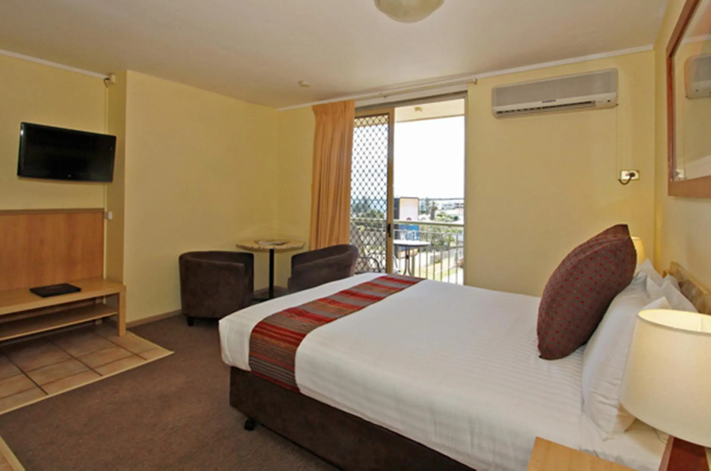 Terrace/Balcony Room in Ocean View Motel Terrace/Balcony Room in Ocean View Motel