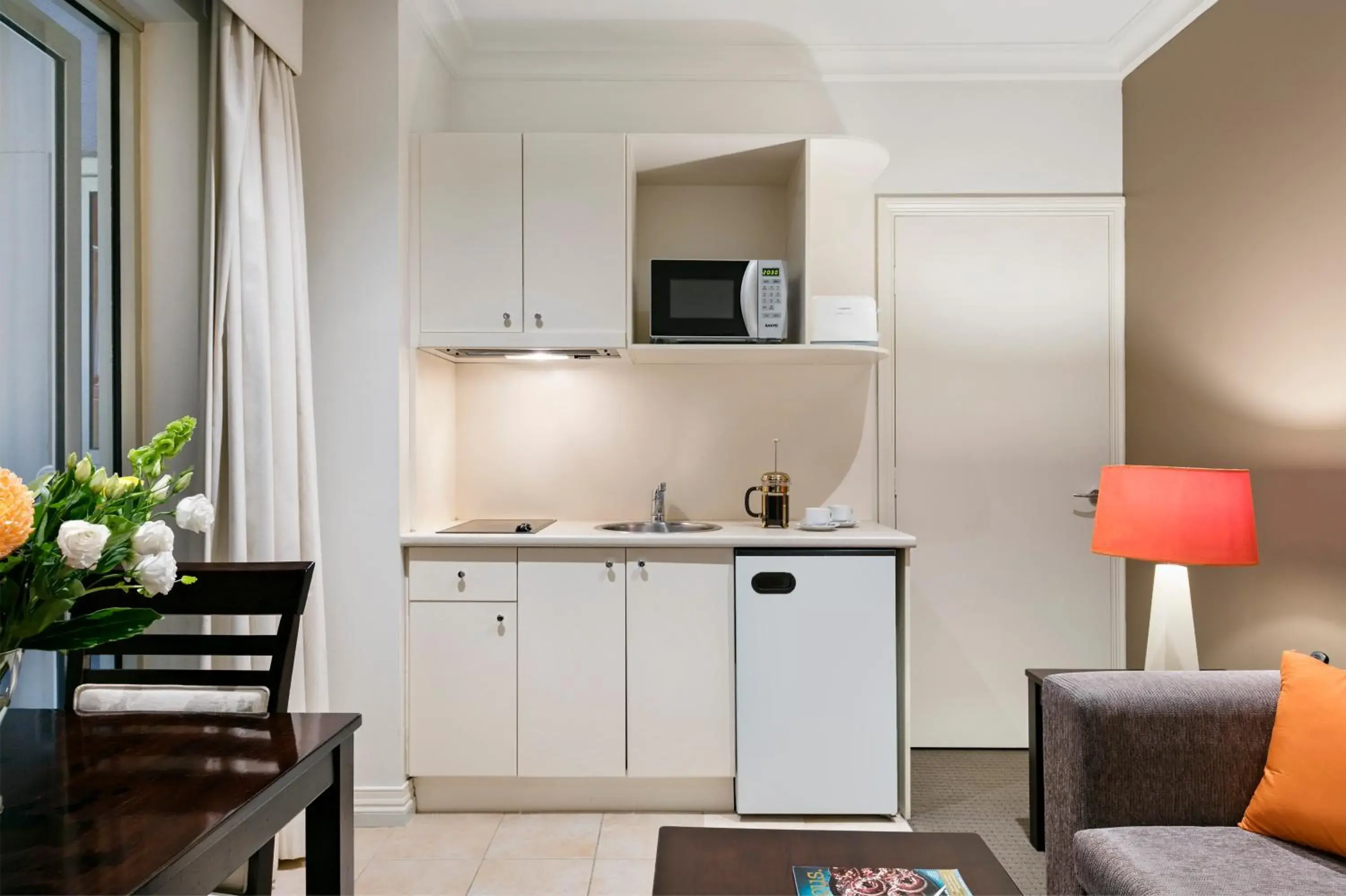 Kitchen or kitchenette in Comfort Apartments Melbourne Central Kitchen or kitchenette in Comfort Apartments Melbourne Central