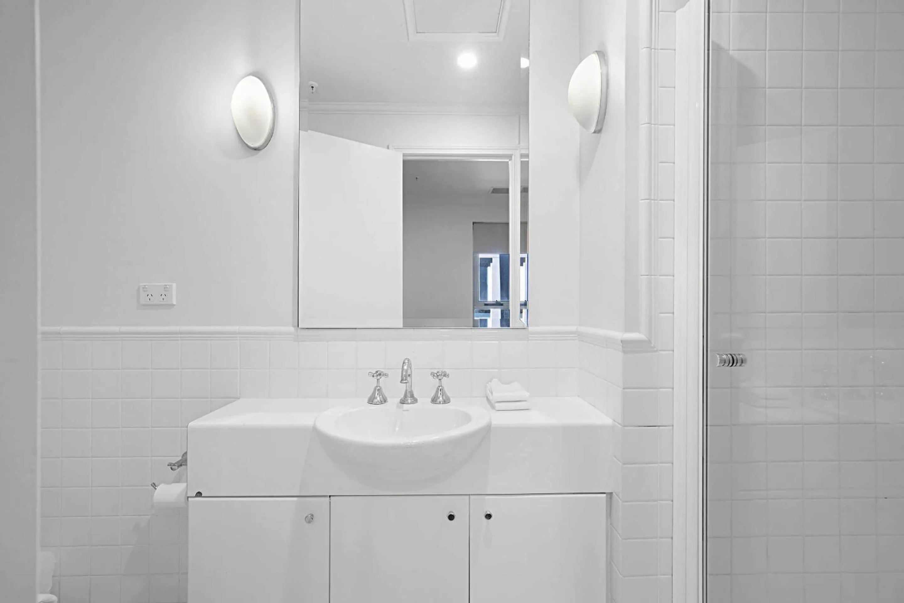 Bedroom in Comfort Apartments Melbourne Central