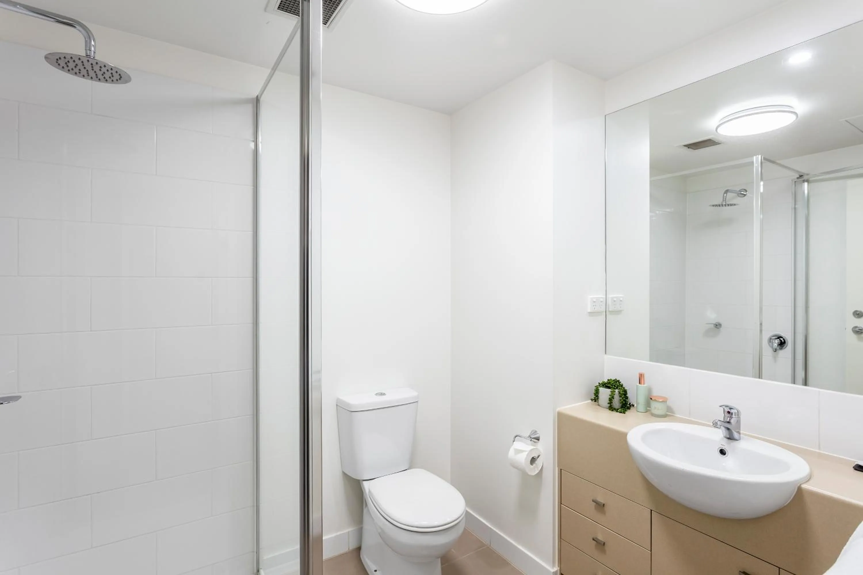 Shower in Quest Echuca