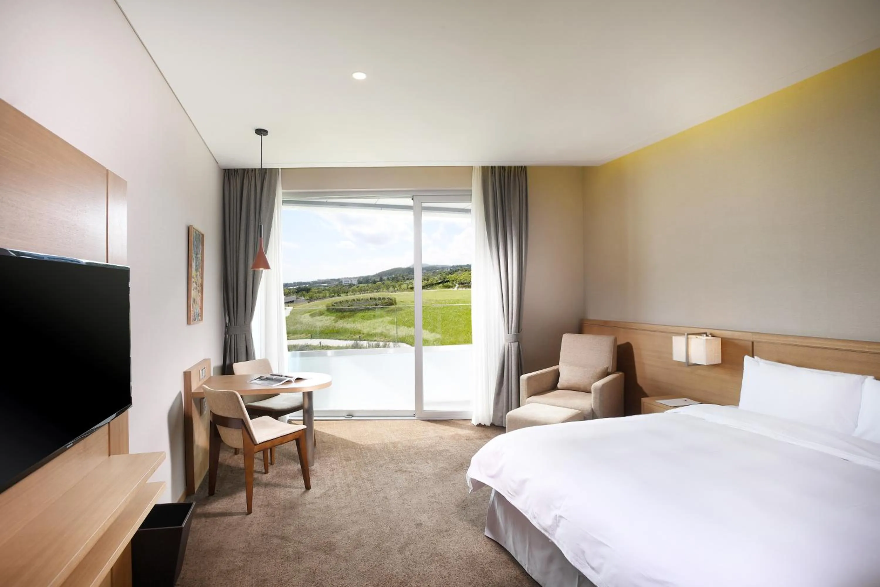 Garden view, Bed in Hidden Cliff Hotel and Nature