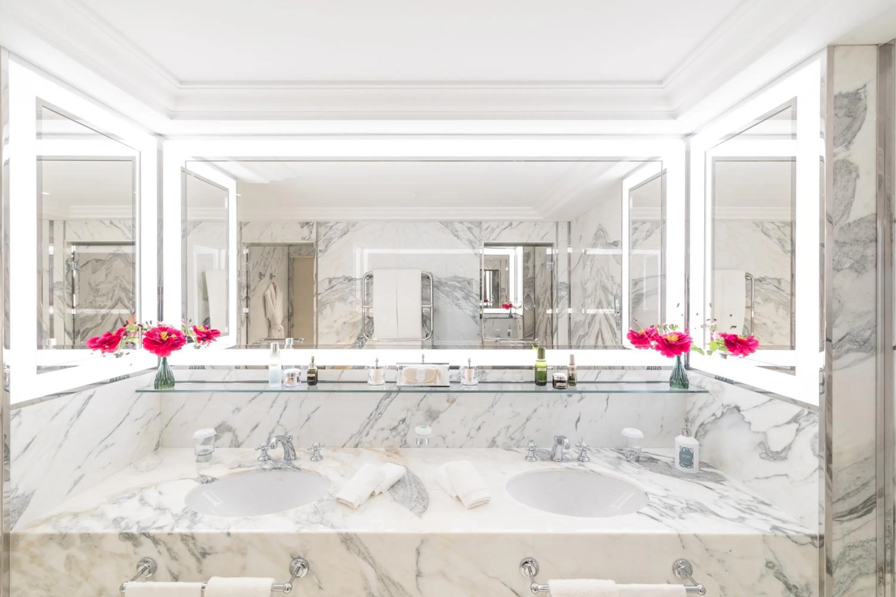 Bathroom in Le Bristol Paris, Oetker Hotels