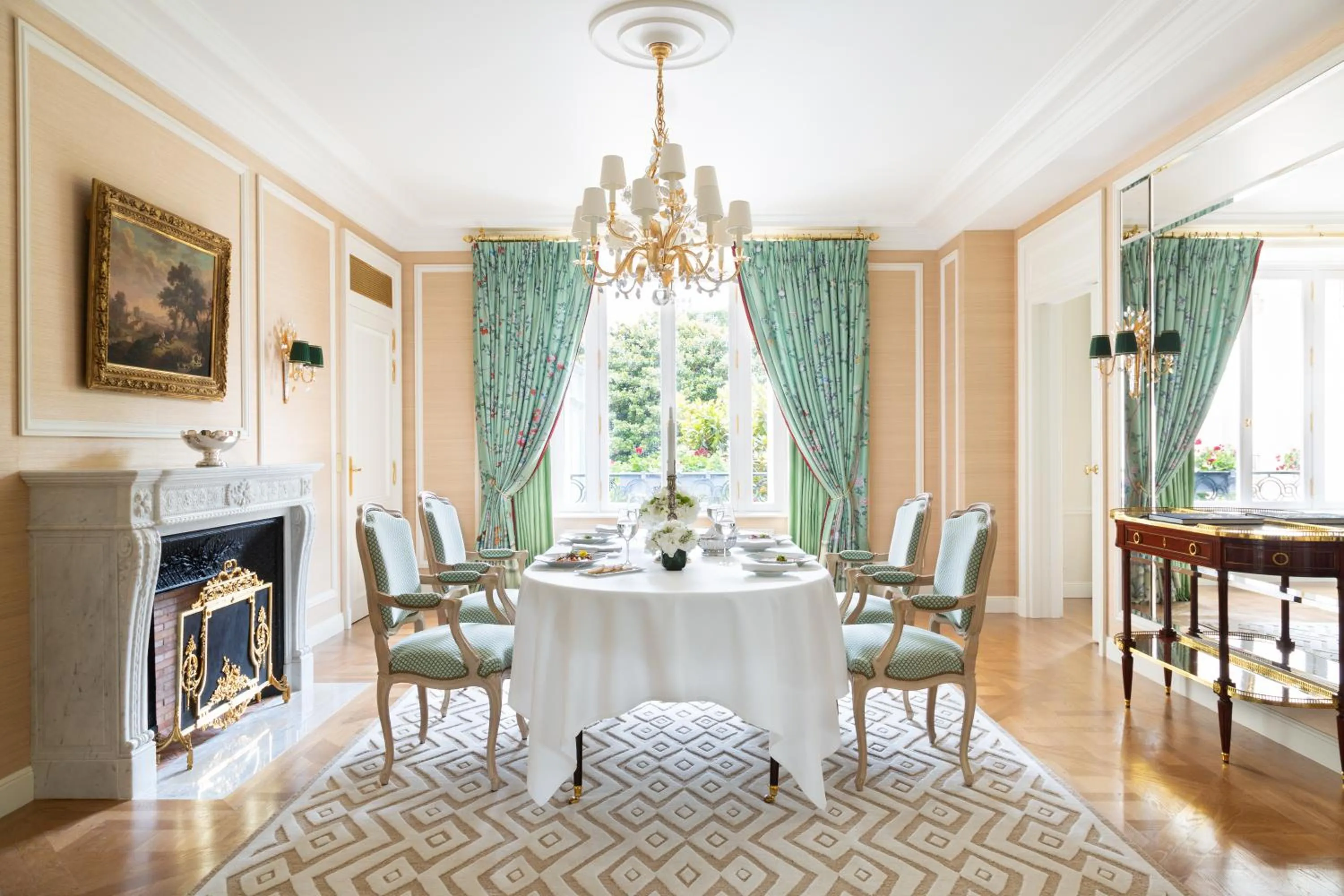 fireplace in Le Bristol Paris, Oetker Hotels