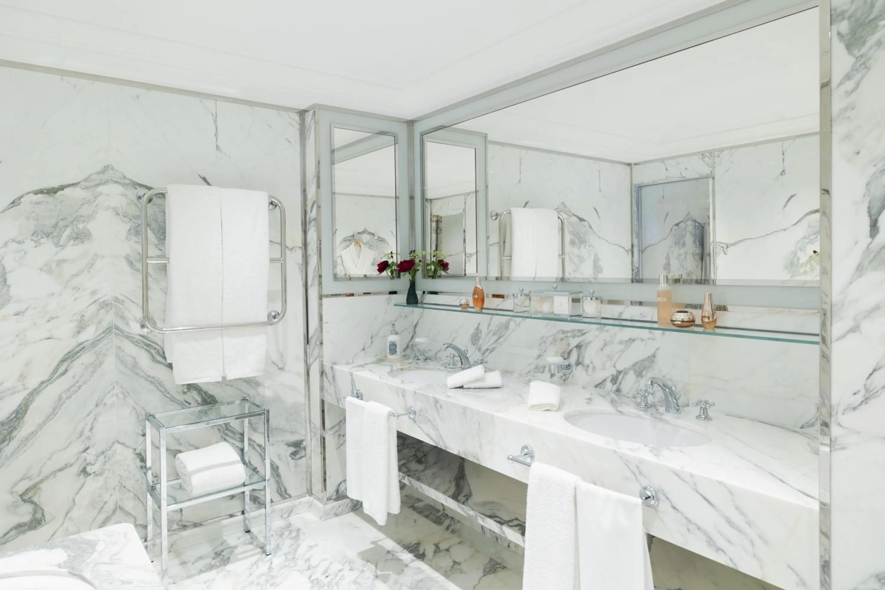 Bathroom in Le Bristol Paris, Oetker Hotels