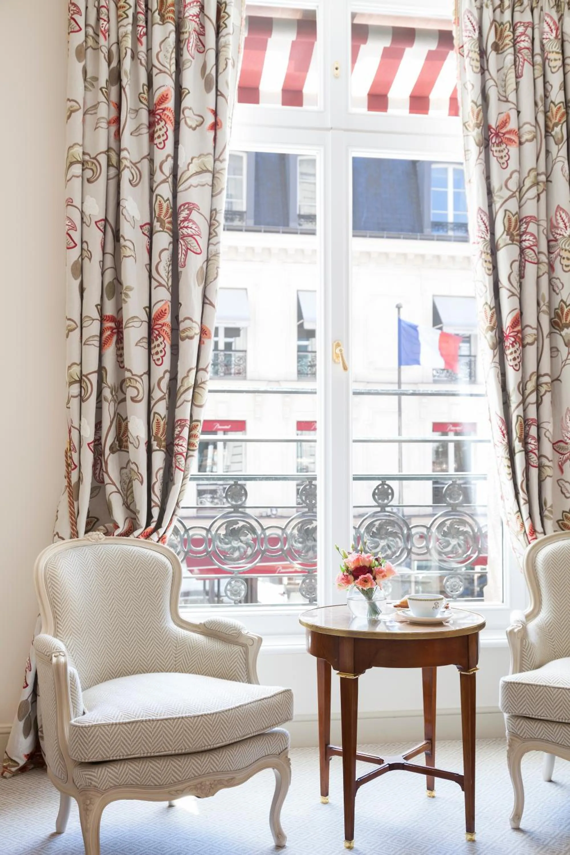 City view in Le Bristol Paris, Oetker Hotels