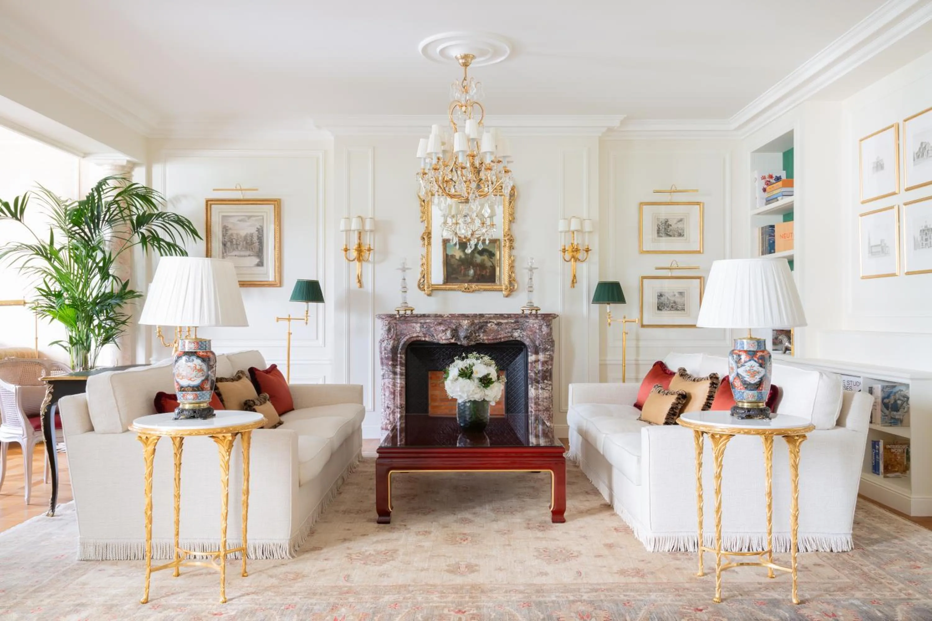 Living room in Le Bristol Paris, Oetker Hotels