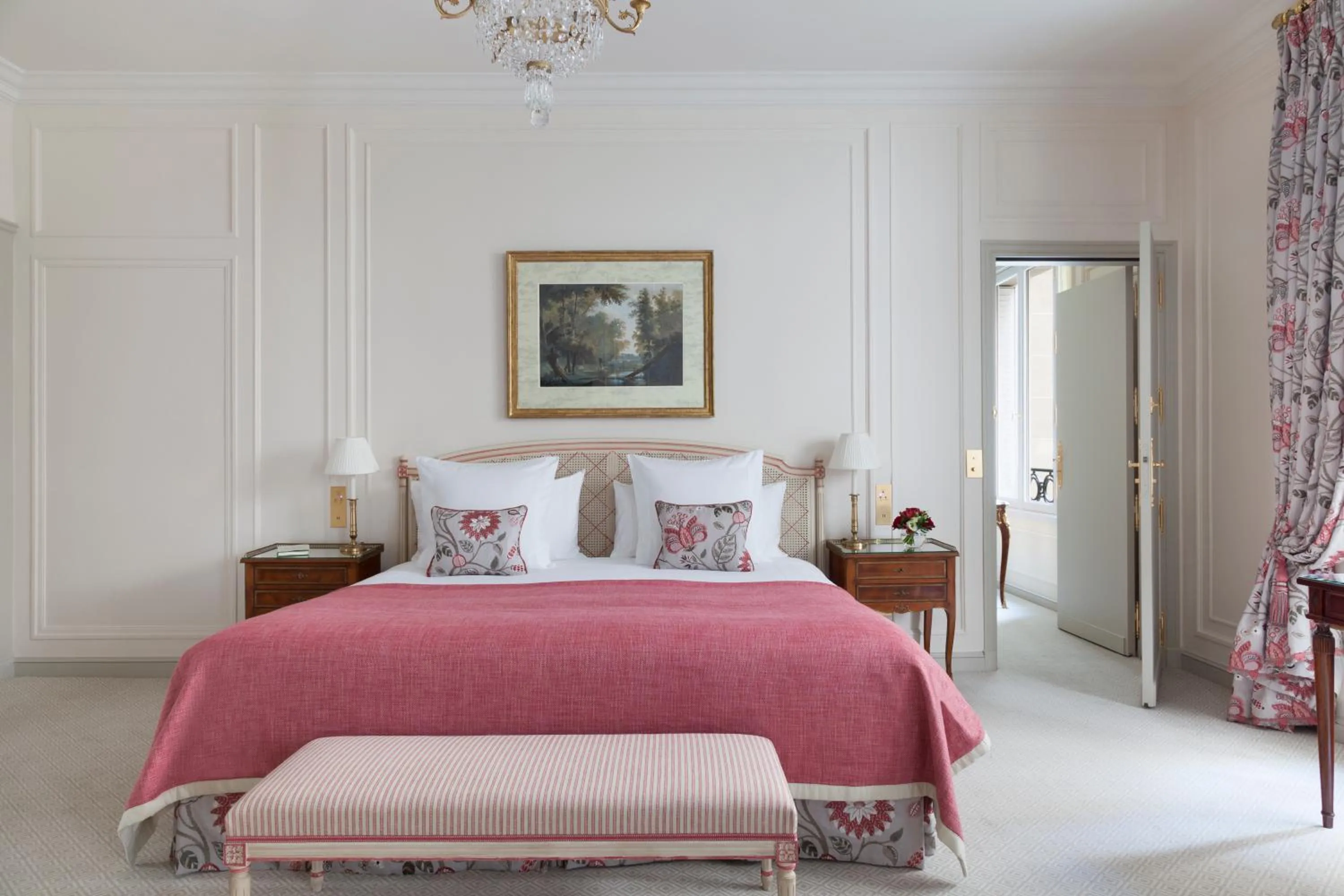 Bedroom, Bed in Le Bristol Paris, Oetker Hotels