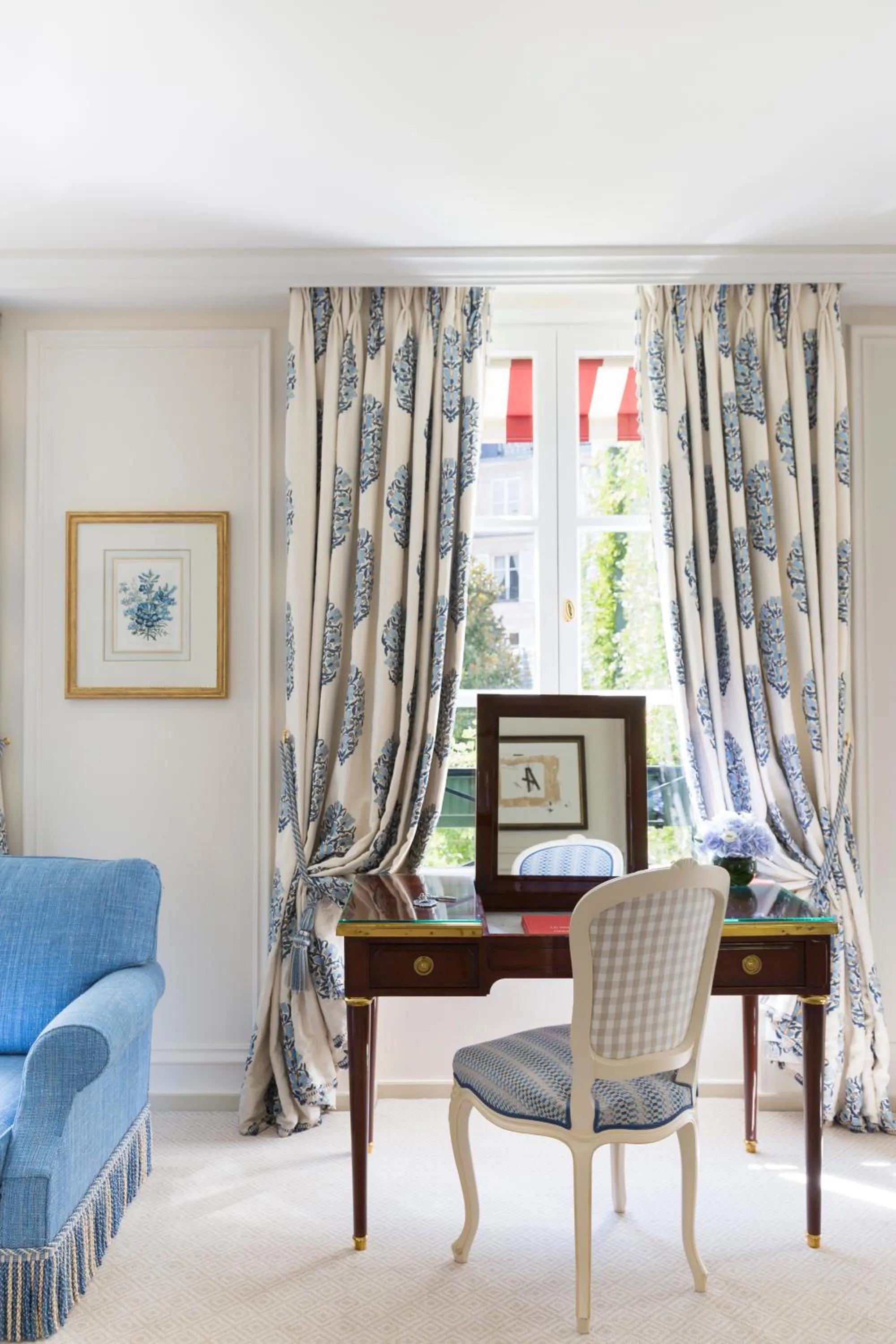 Garden view in Le Bristol Paris, Oetker Hotels