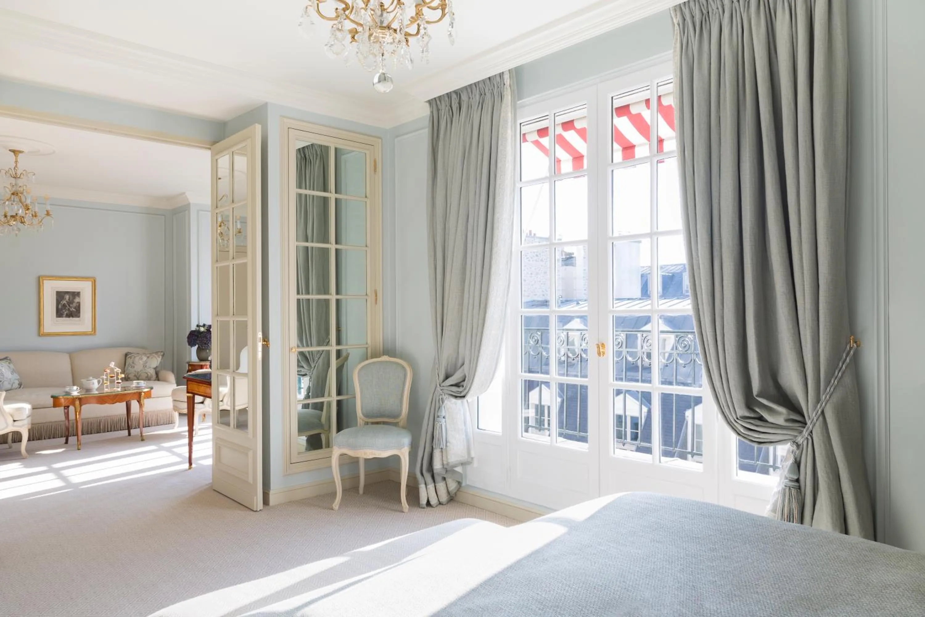 Bedroom, Bed in Le Bristol Paris, Oetker Hotels