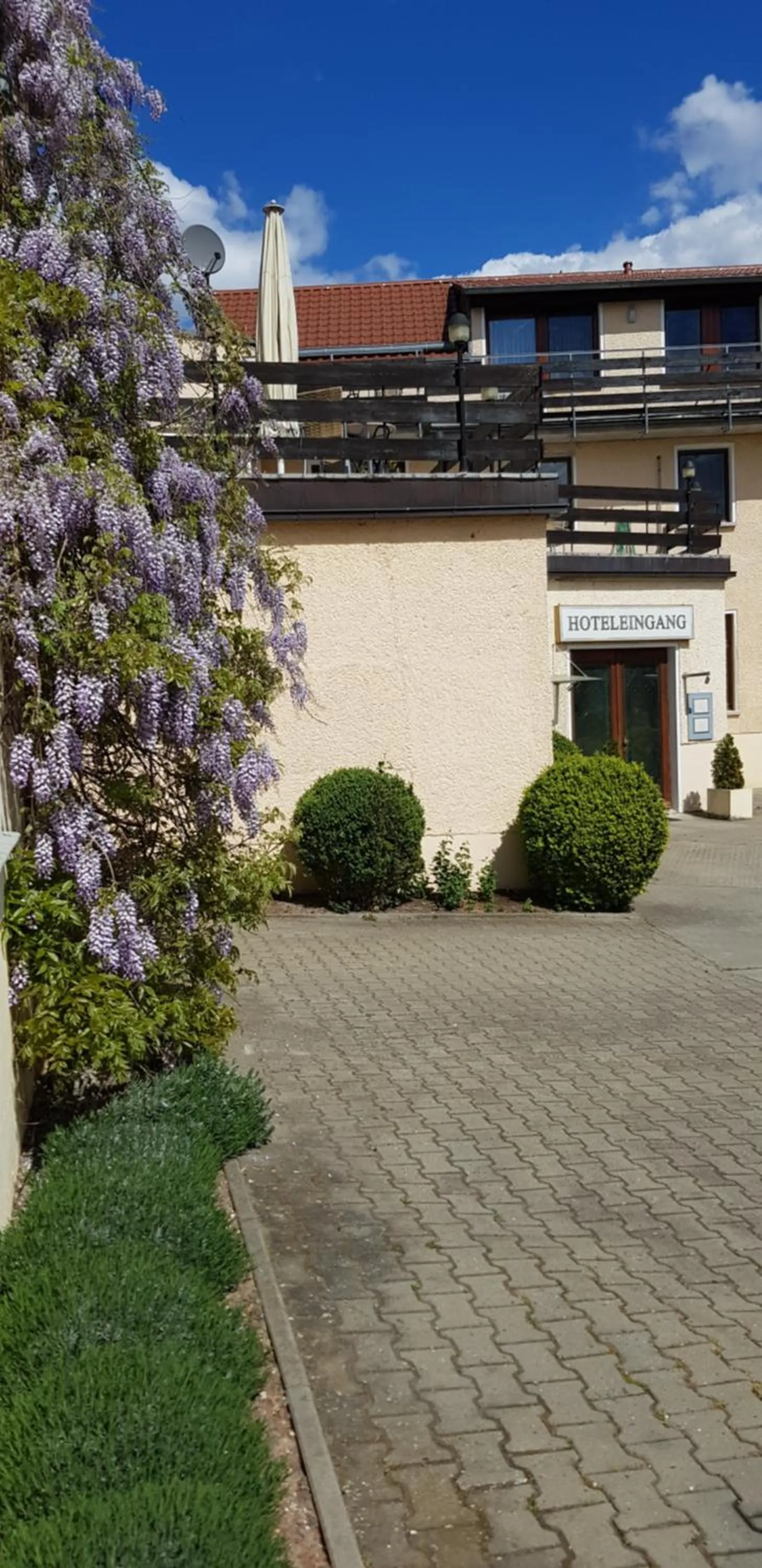 Property building in Bed & Breakfast Hotel Müllerhof