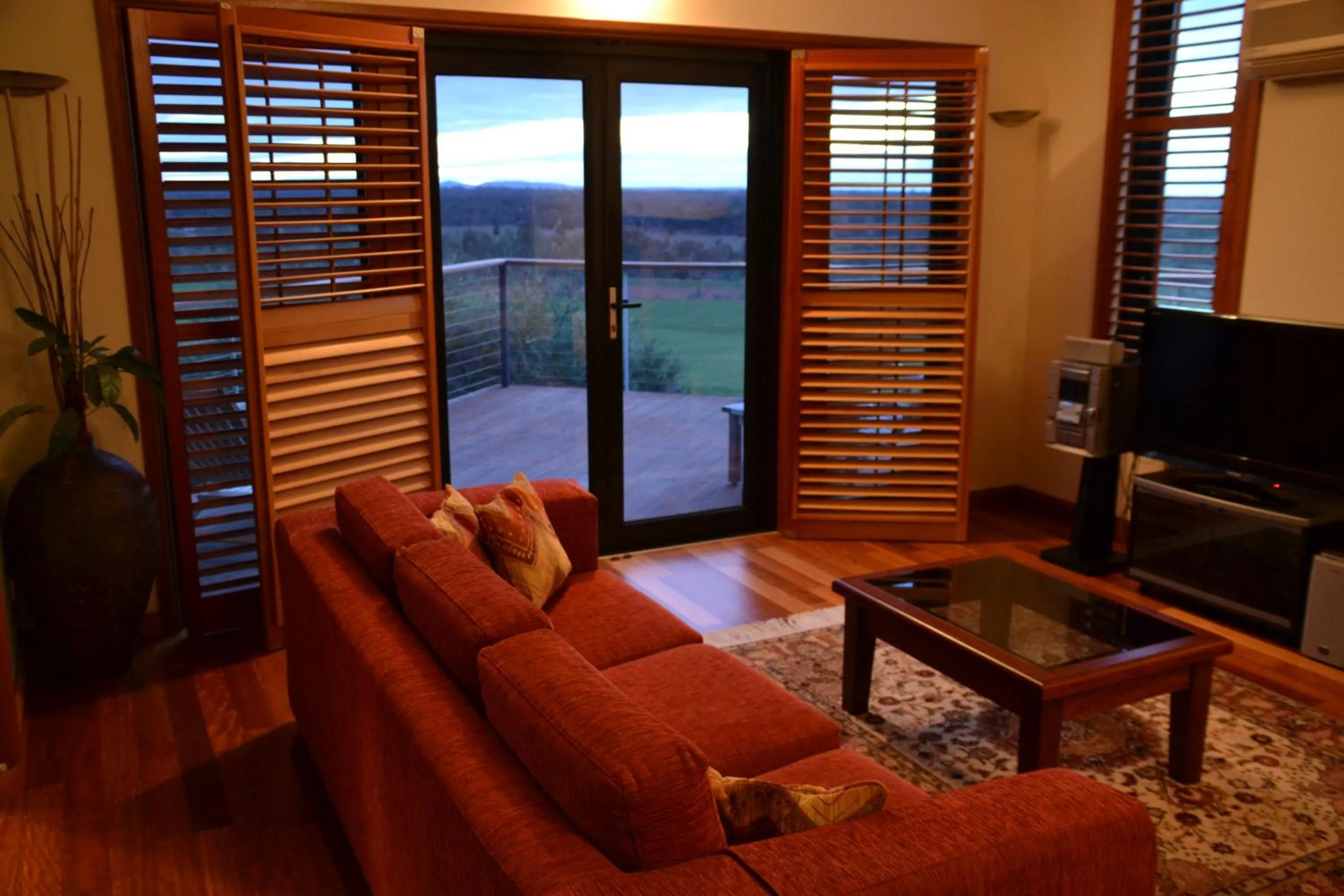 TV and multimedia in Meringa Springs