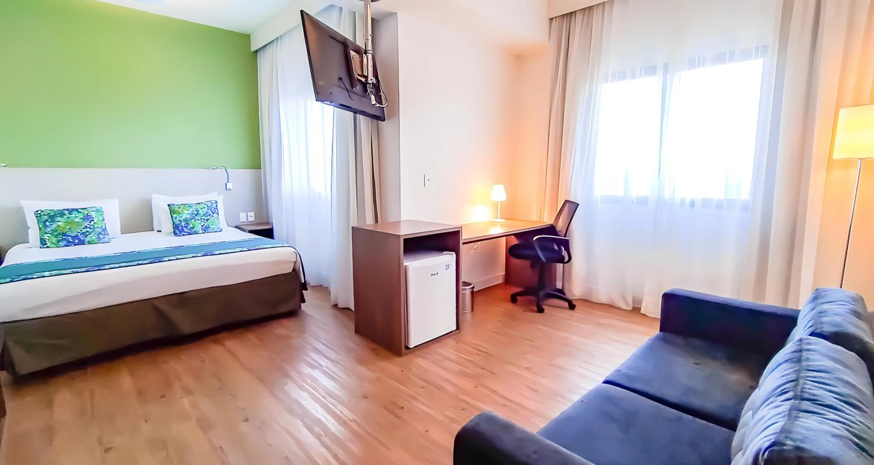 Bed in Blue Tree Towers Valinhos