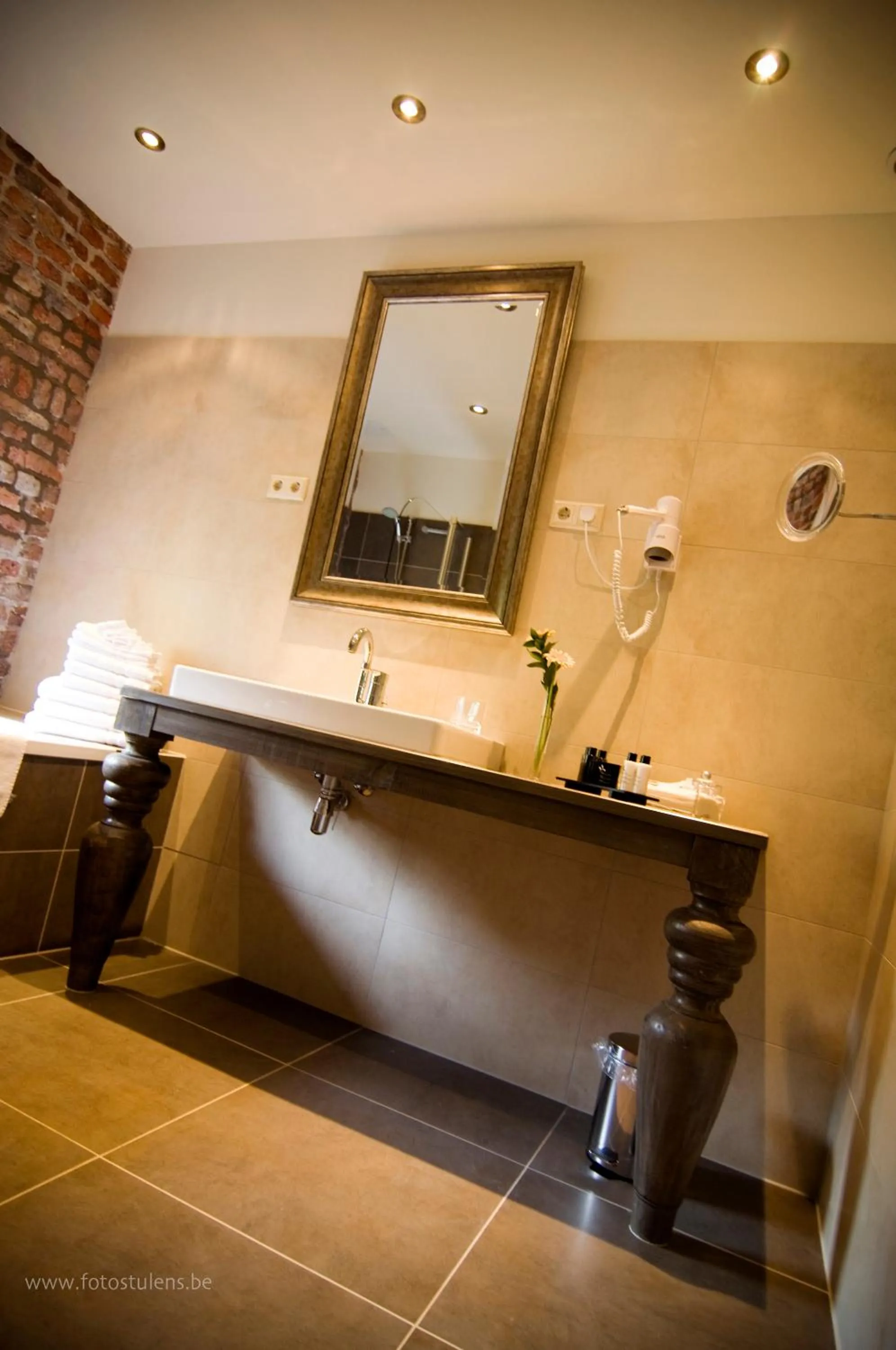 Bathroom in Hotel Schinvelder Hoeve