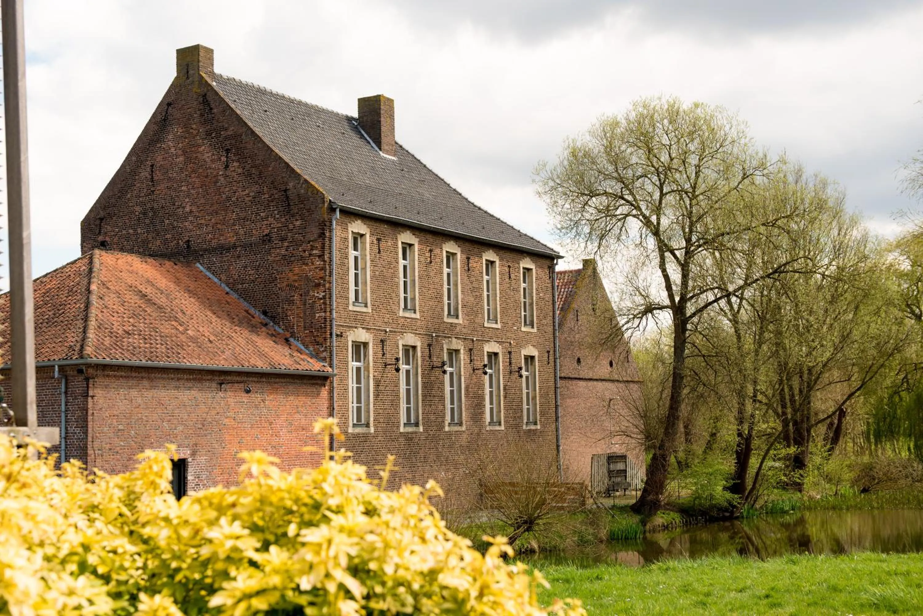 Property building in Hotel Schinvelder Hoeve