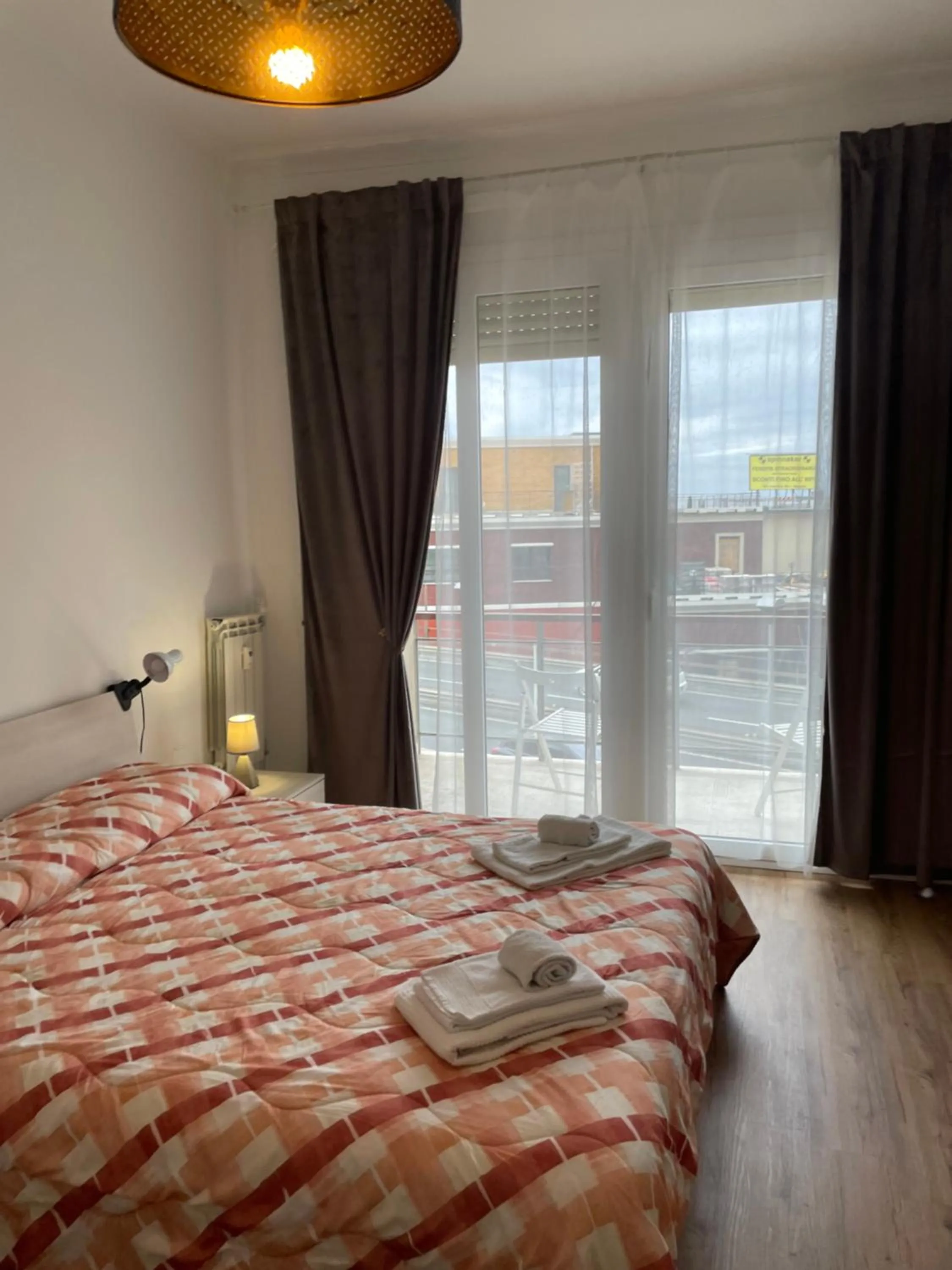 Bed in Cavour16 rent bedrooms