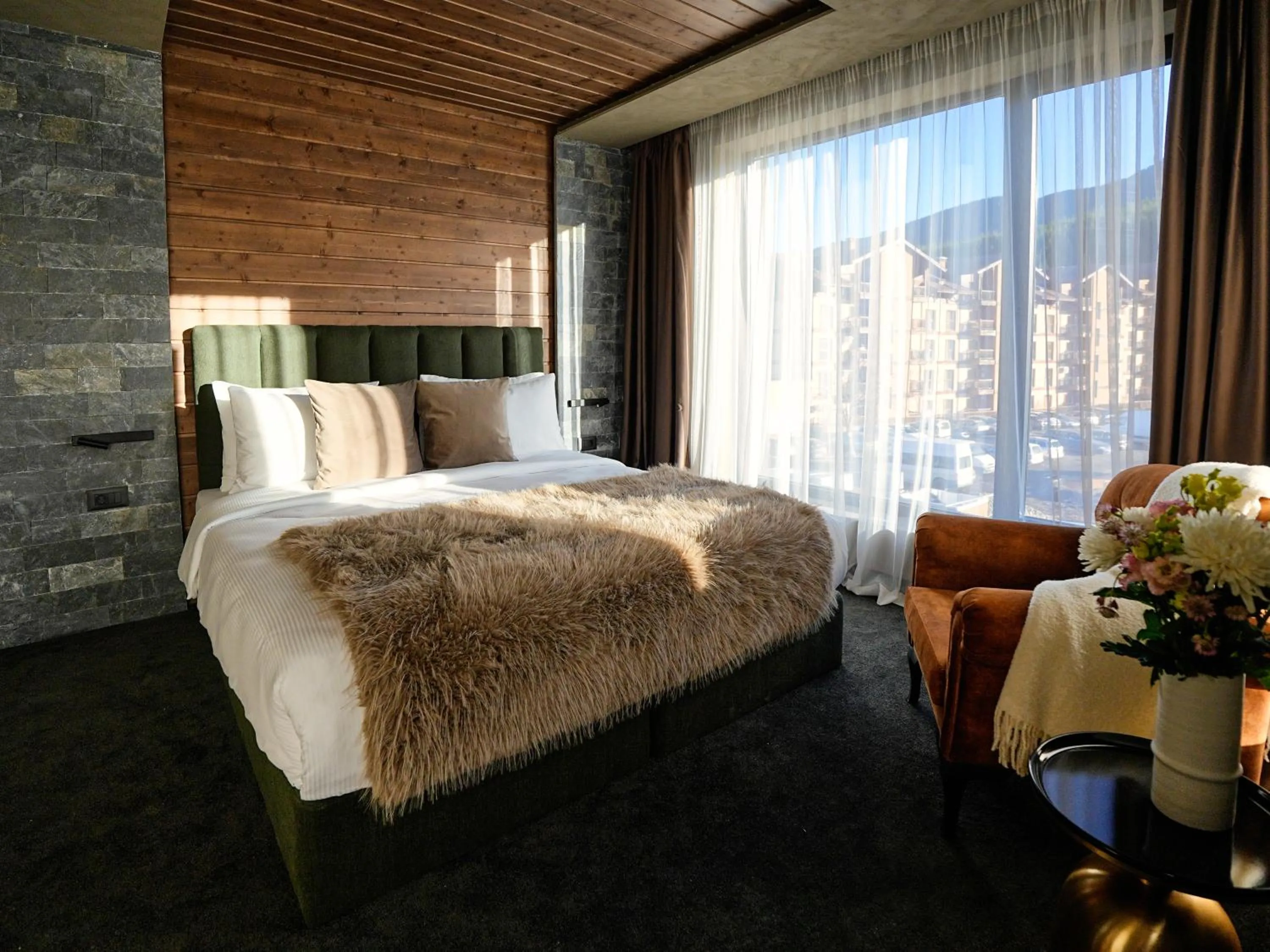 Bed in Premier Luxury Mountain Resort