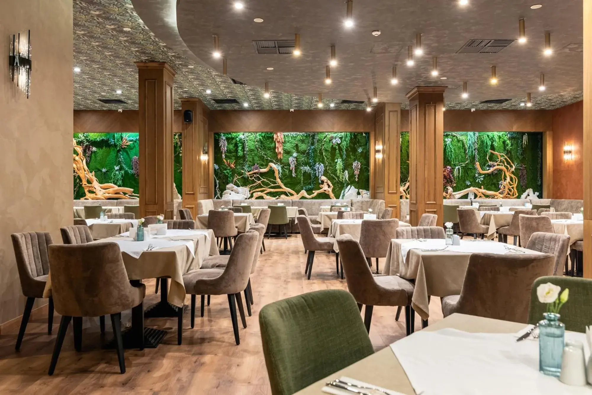 Restaurant/places to eat in Premier Luxury Mountain Resort Restaurant/places to eat in Premier Luxury Mountain Resort