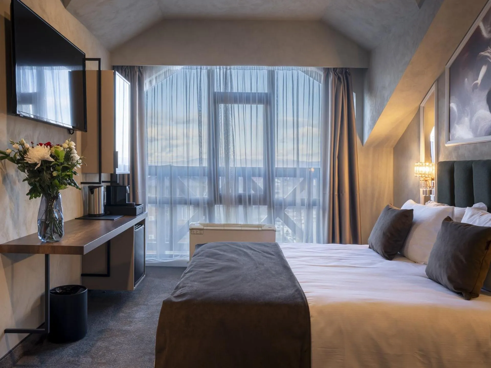 Bed in Premier Luxury Mountain Resort