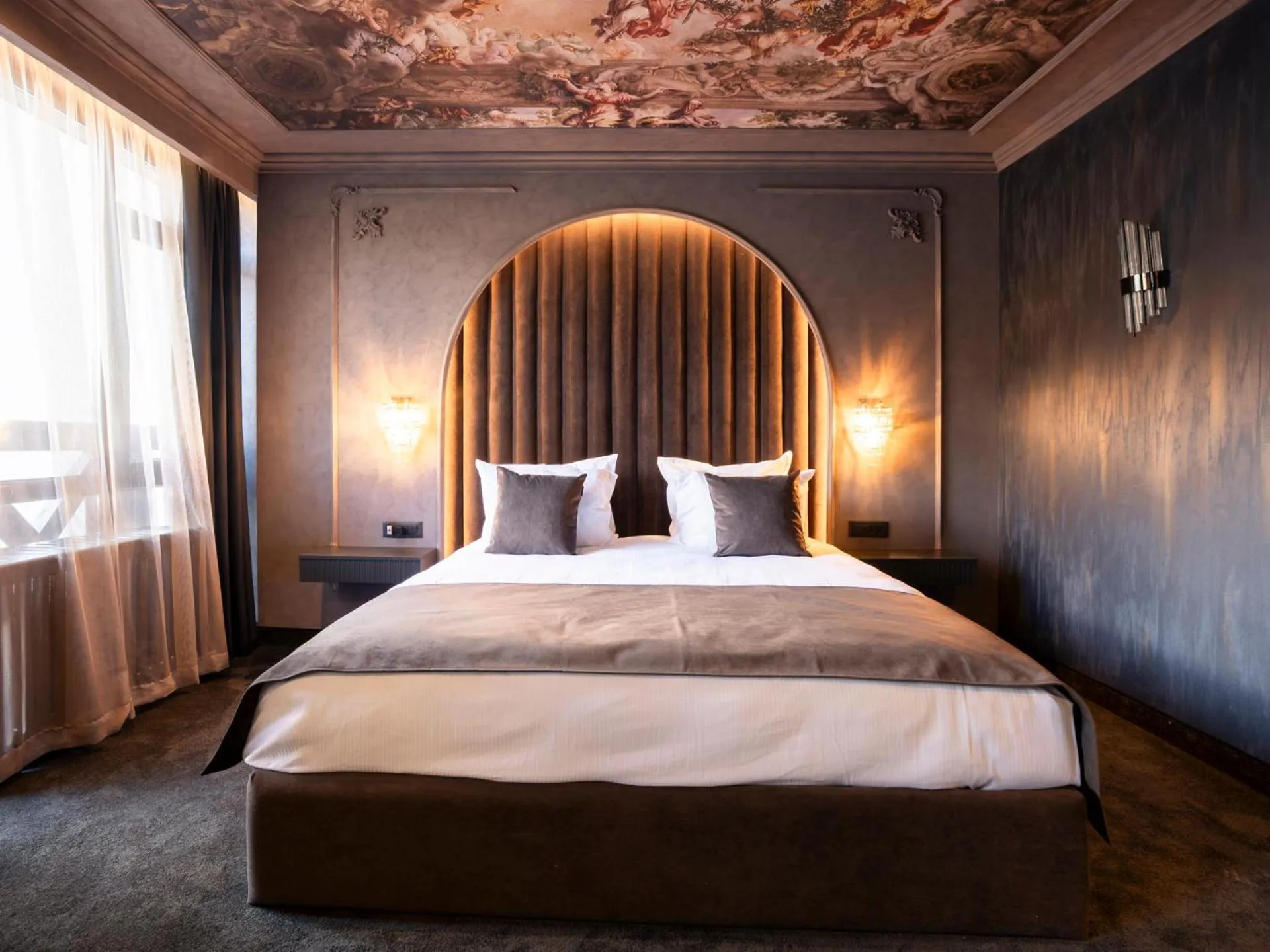 Bed in Premier Luxury Mountain Resort