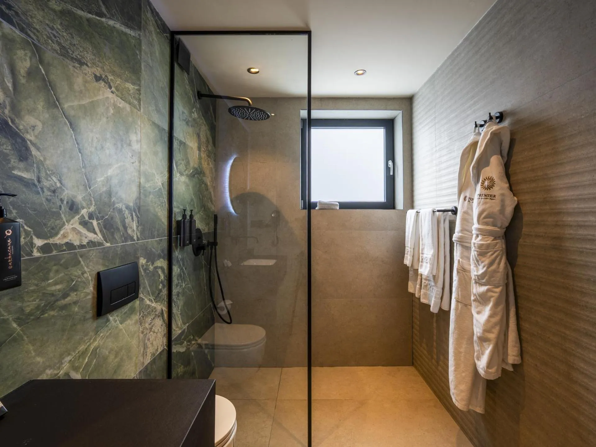 Premier Luxury Mountain Resort