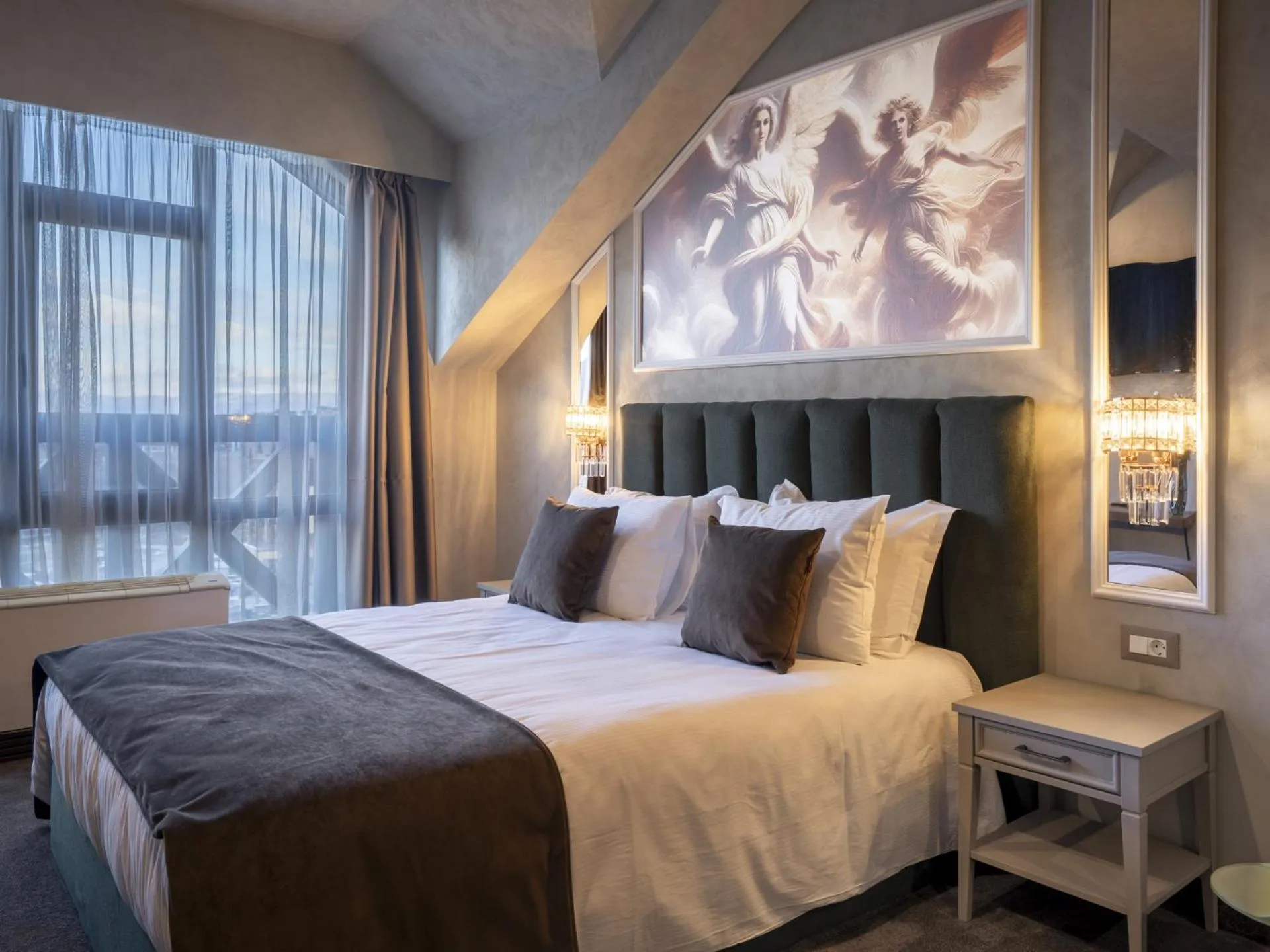 Bed in Premier Luxury Mountain Resort