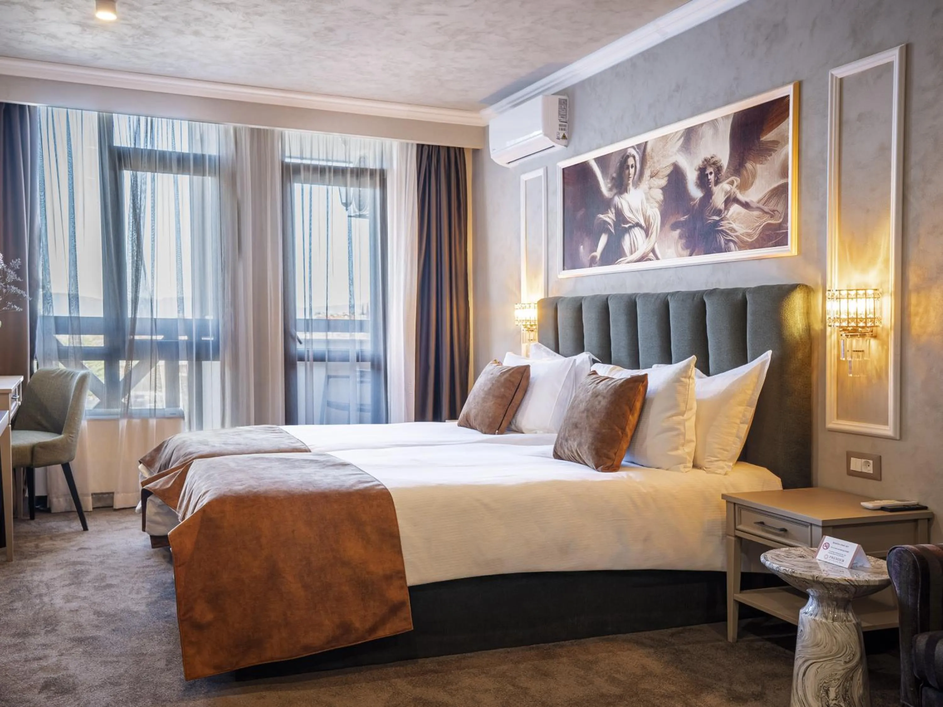 Bed in Premier Luxury Mountain Resort