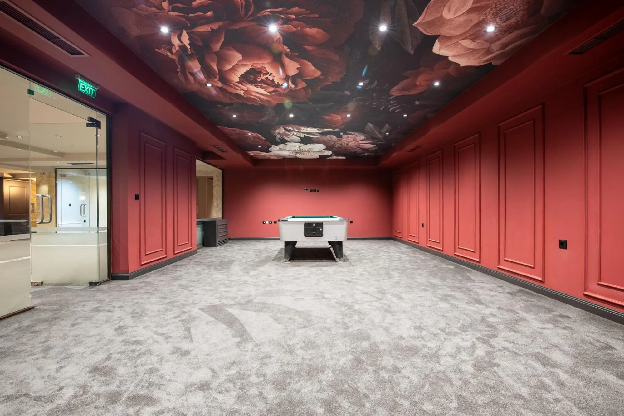 Billiard in Premier Luxury Mountain Resort