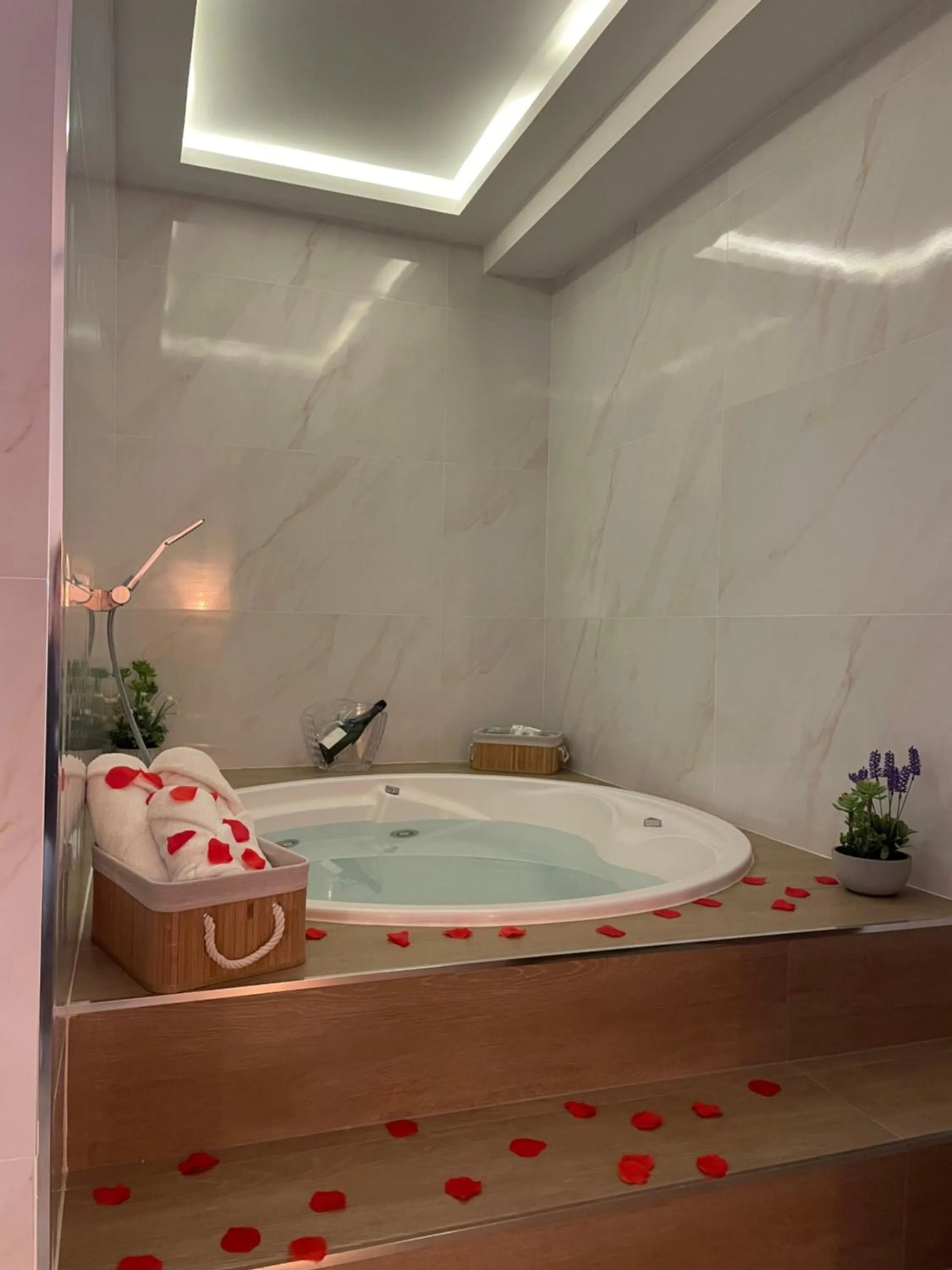 Hot Tub in Hacienda Guadalquivir