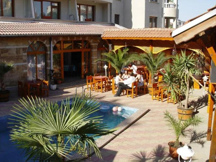 Hotel Eos