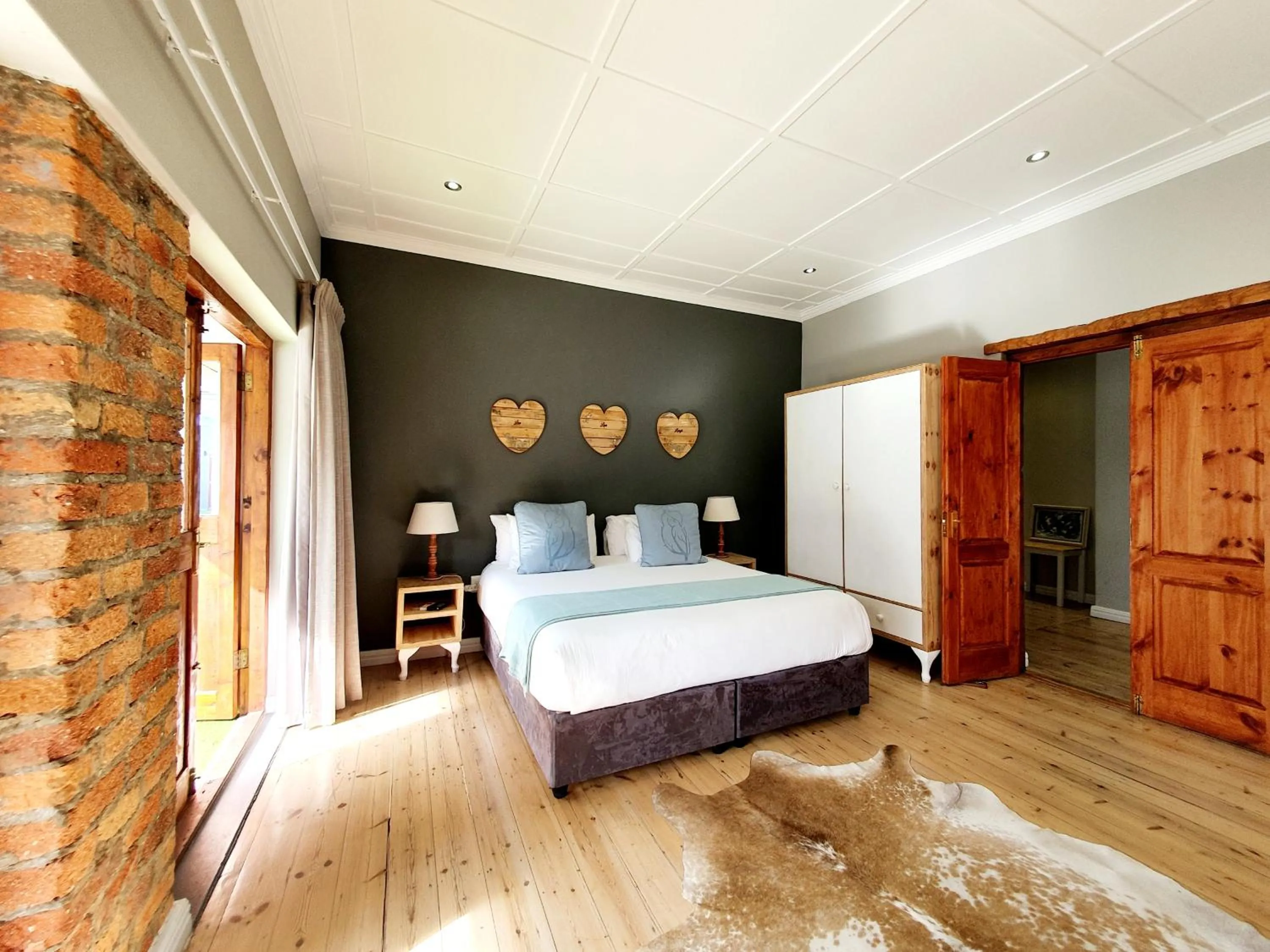 Bed in Two Fat Owls Guesthouse