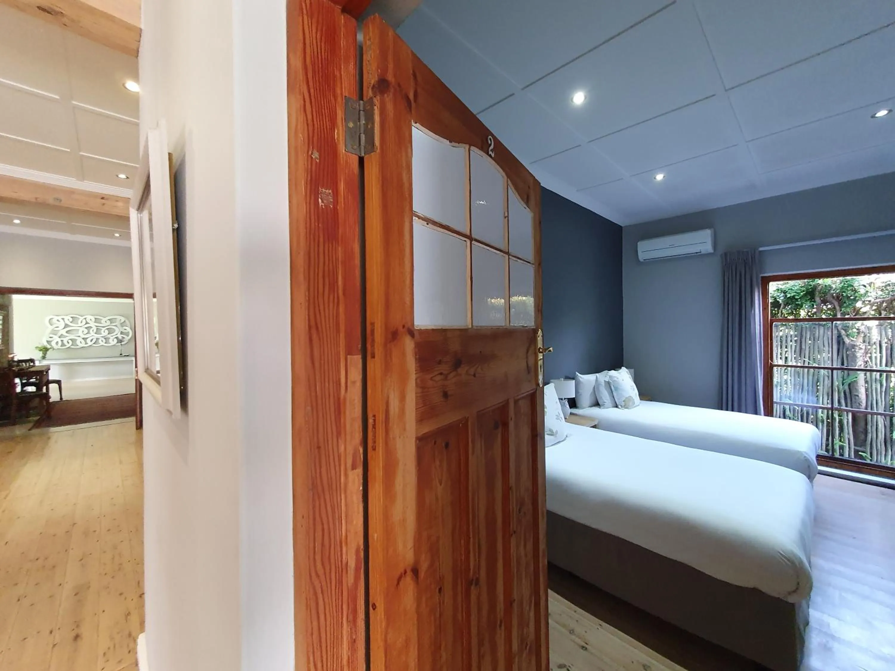 Bed in Two Fat Owls Guesthouse