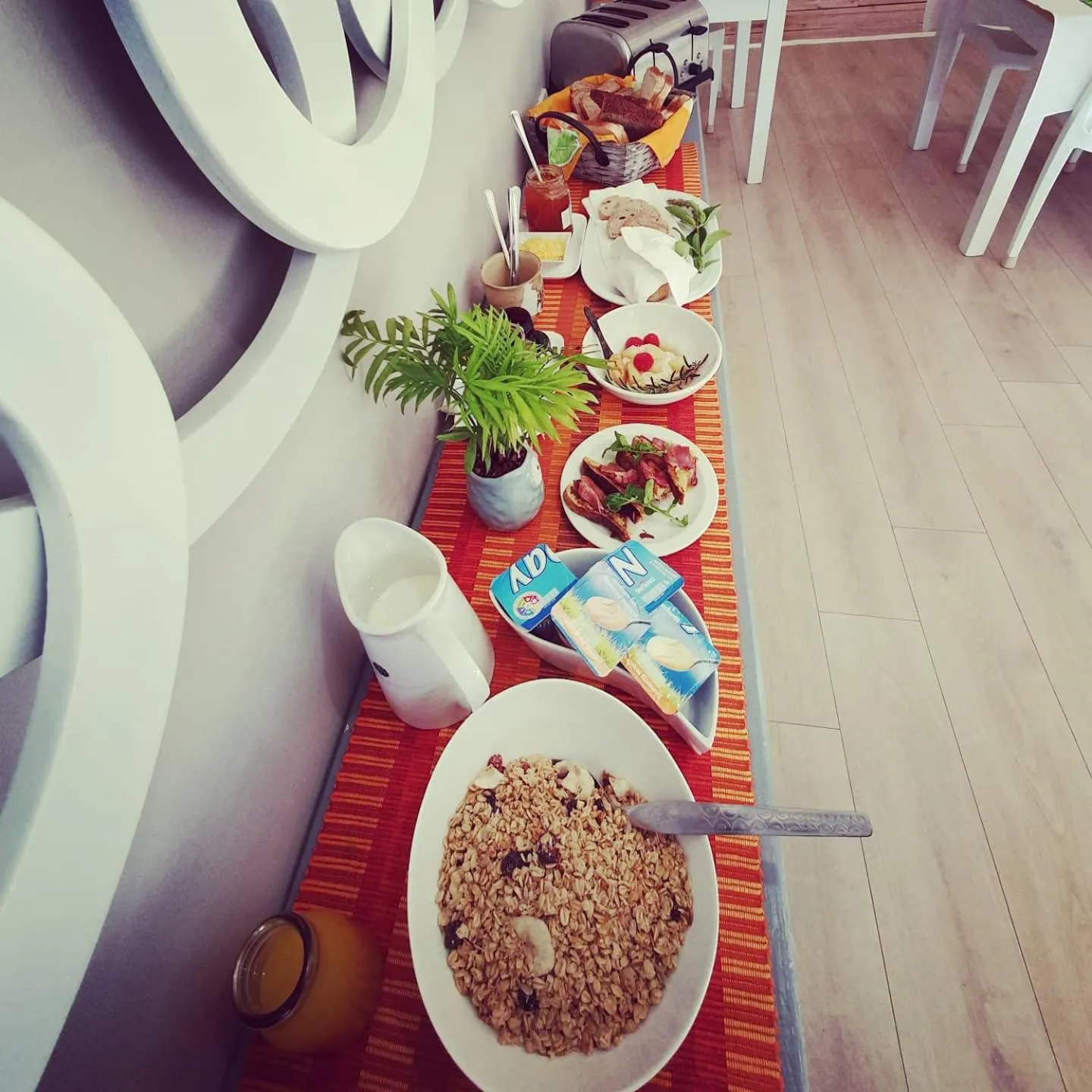 Coffee/tea facilities in Two Fat Owls Guesthouse