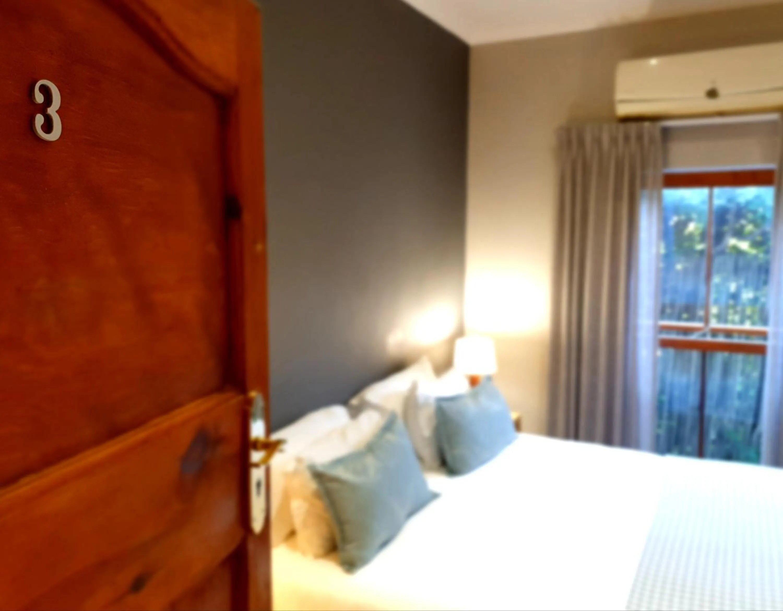 Bed in Two Fat Owls Guesthouse