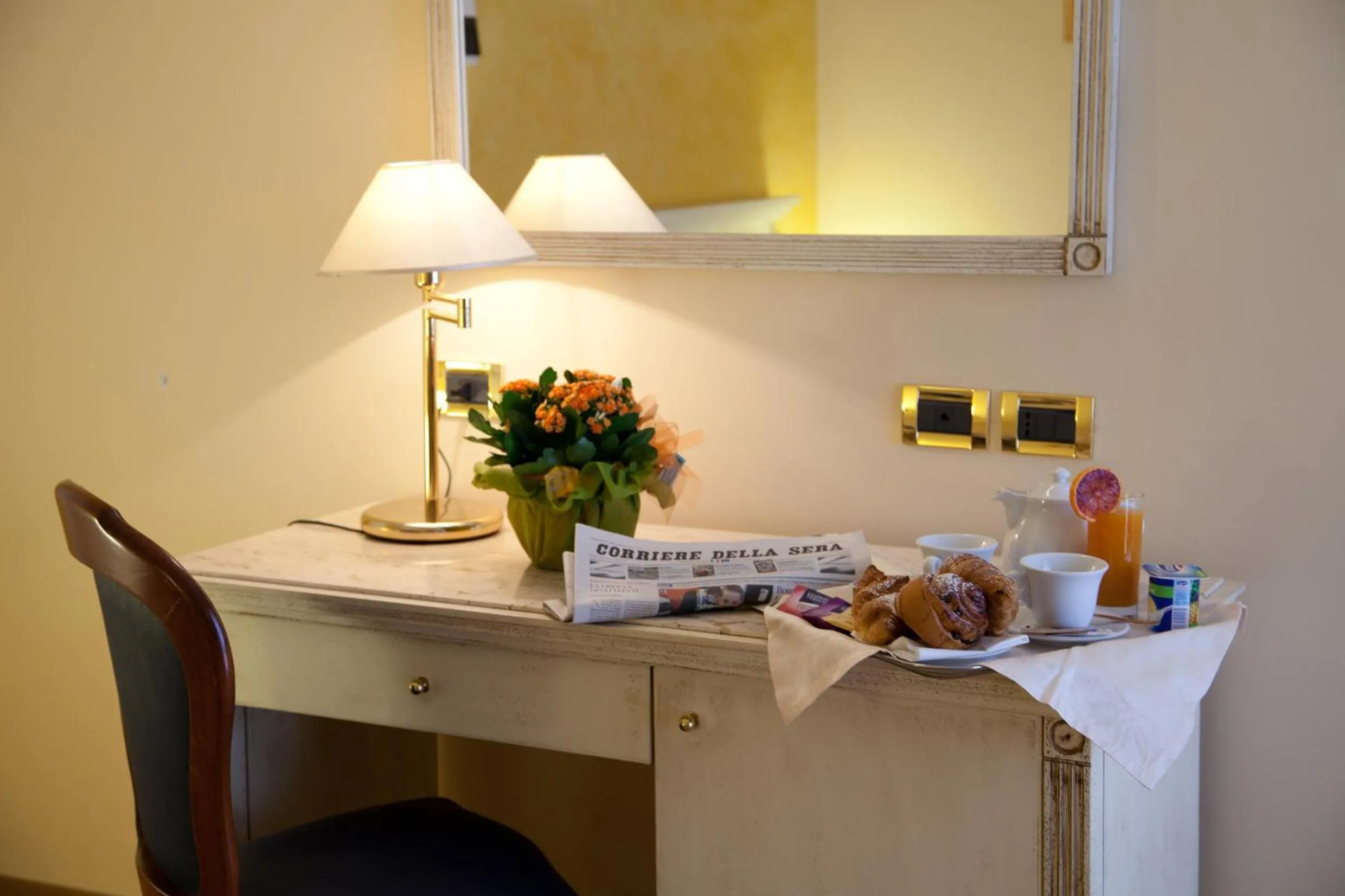 Bedroom in Hotel City