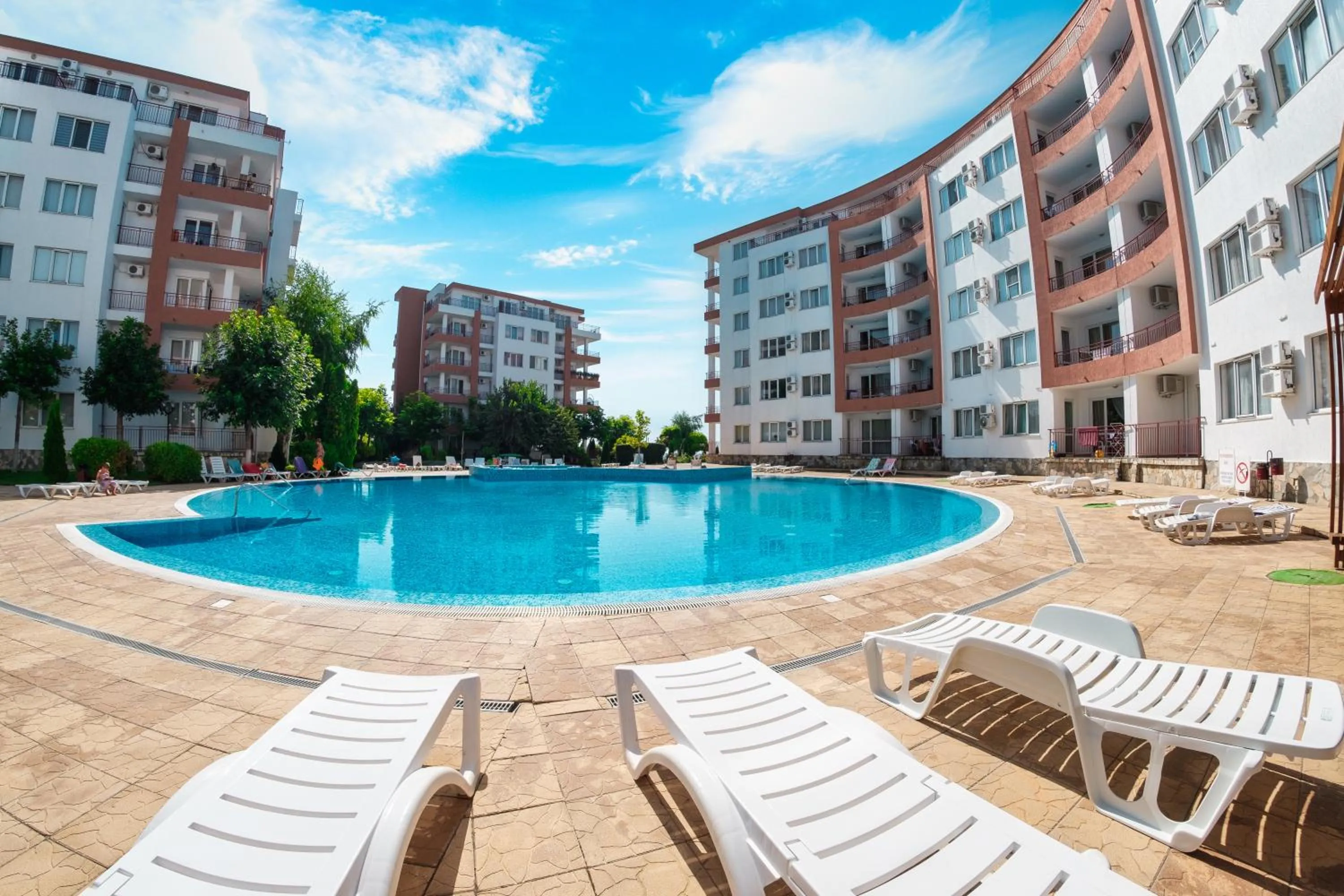 Swimming pool in Riviera Fort Beach Apartments
