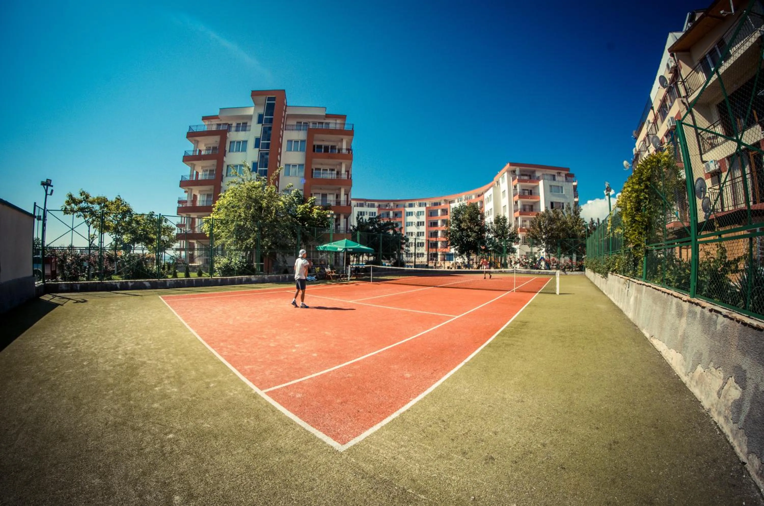 Tennis court in Riviera Fort Beach Apartments