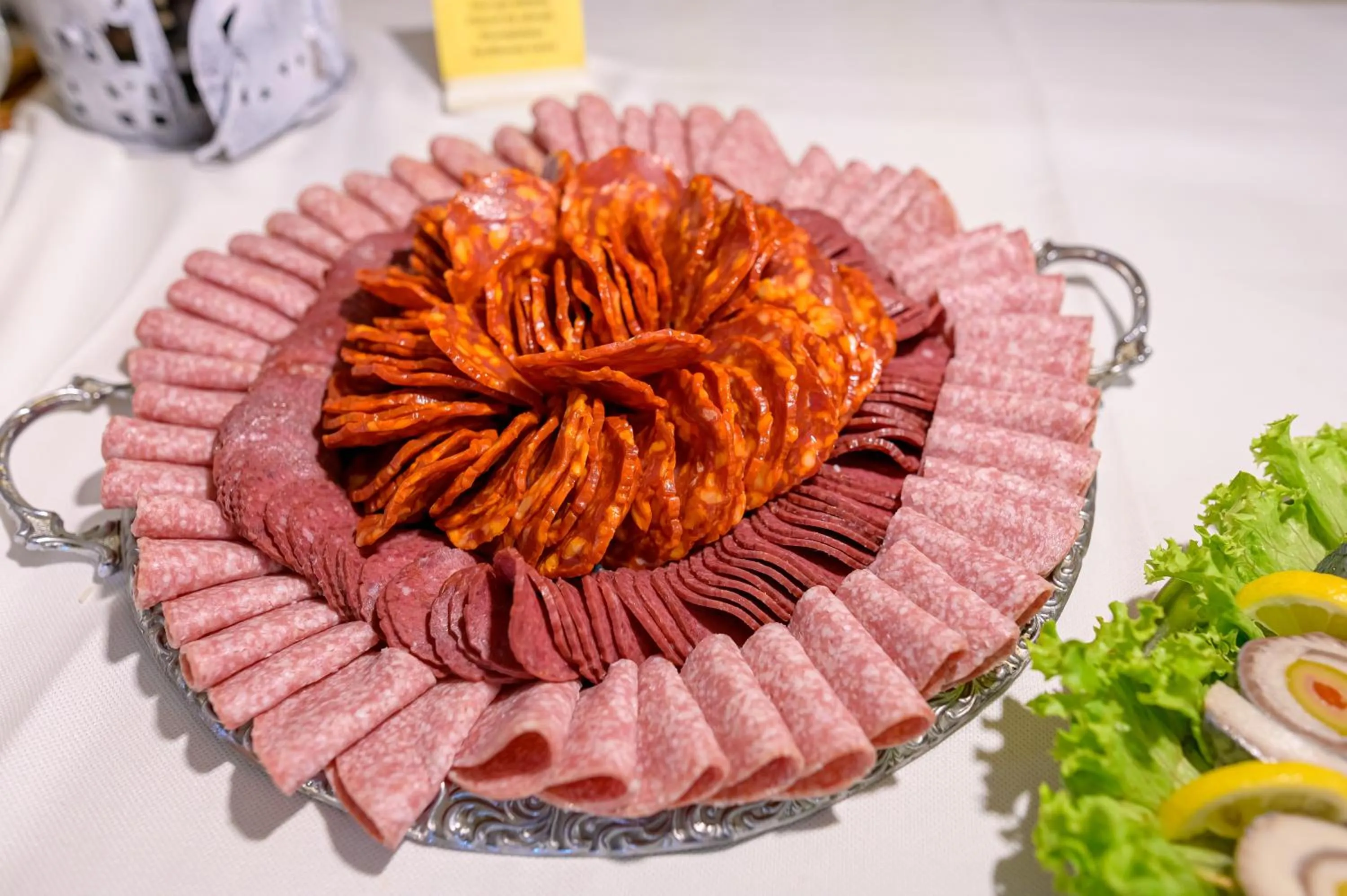 Restaurant/places to eat in Imperial Palace Hotel