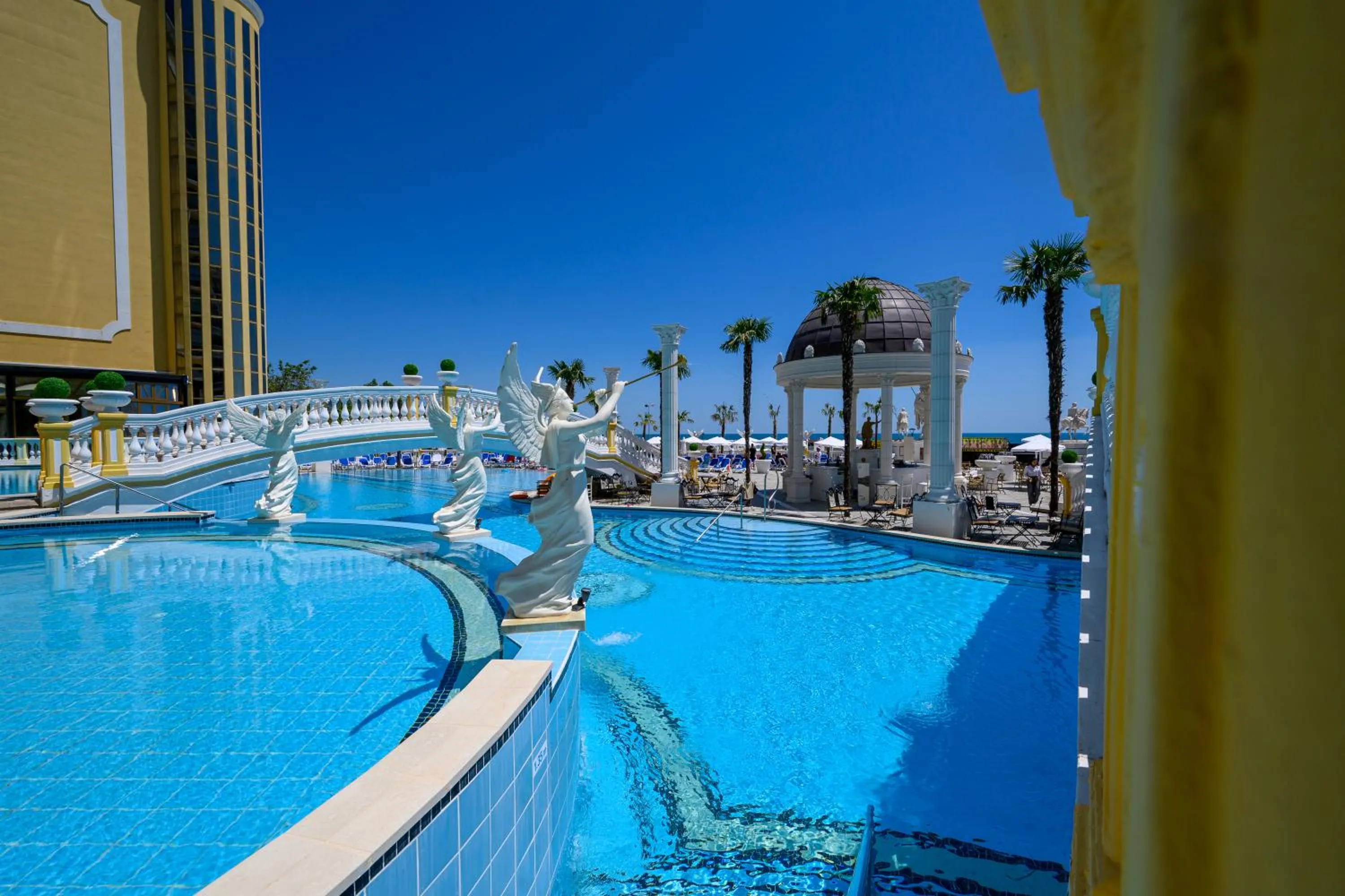 Day in Imperial Palace Hotel