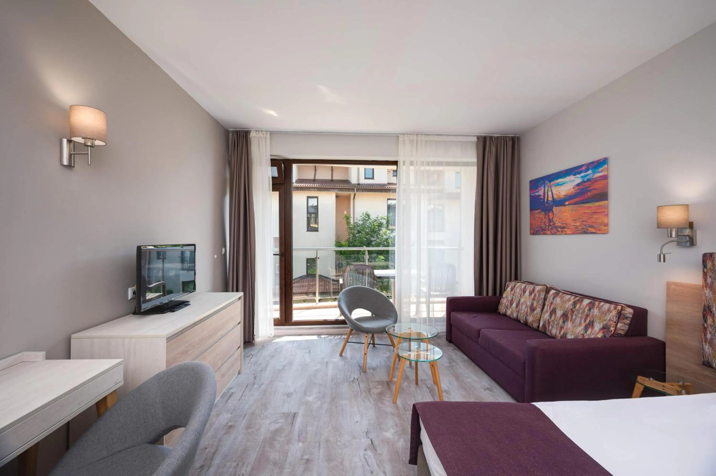 Photo of the whole room, Bed in Topola Skies Resort & Aquapark