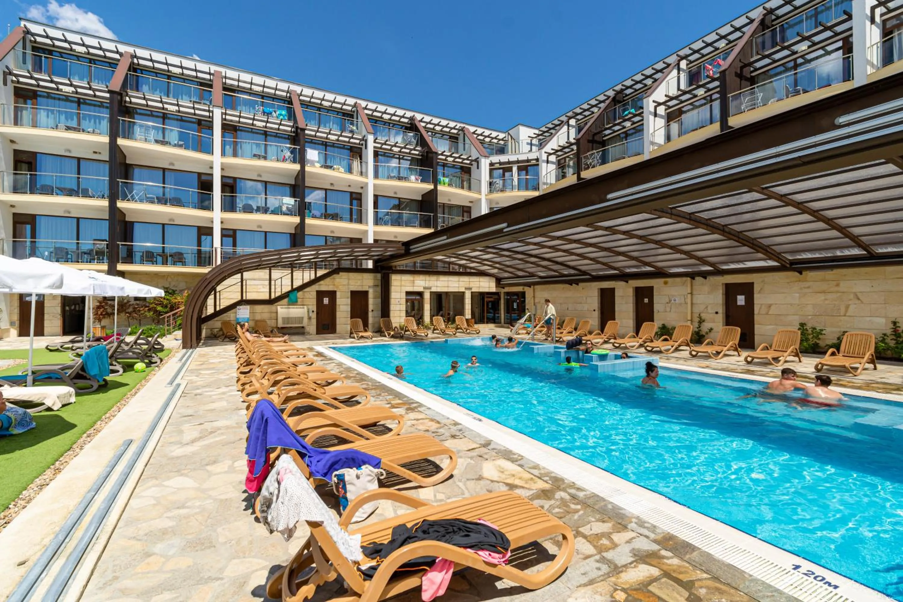 Property building in Topola Skies Resort & Aquapark