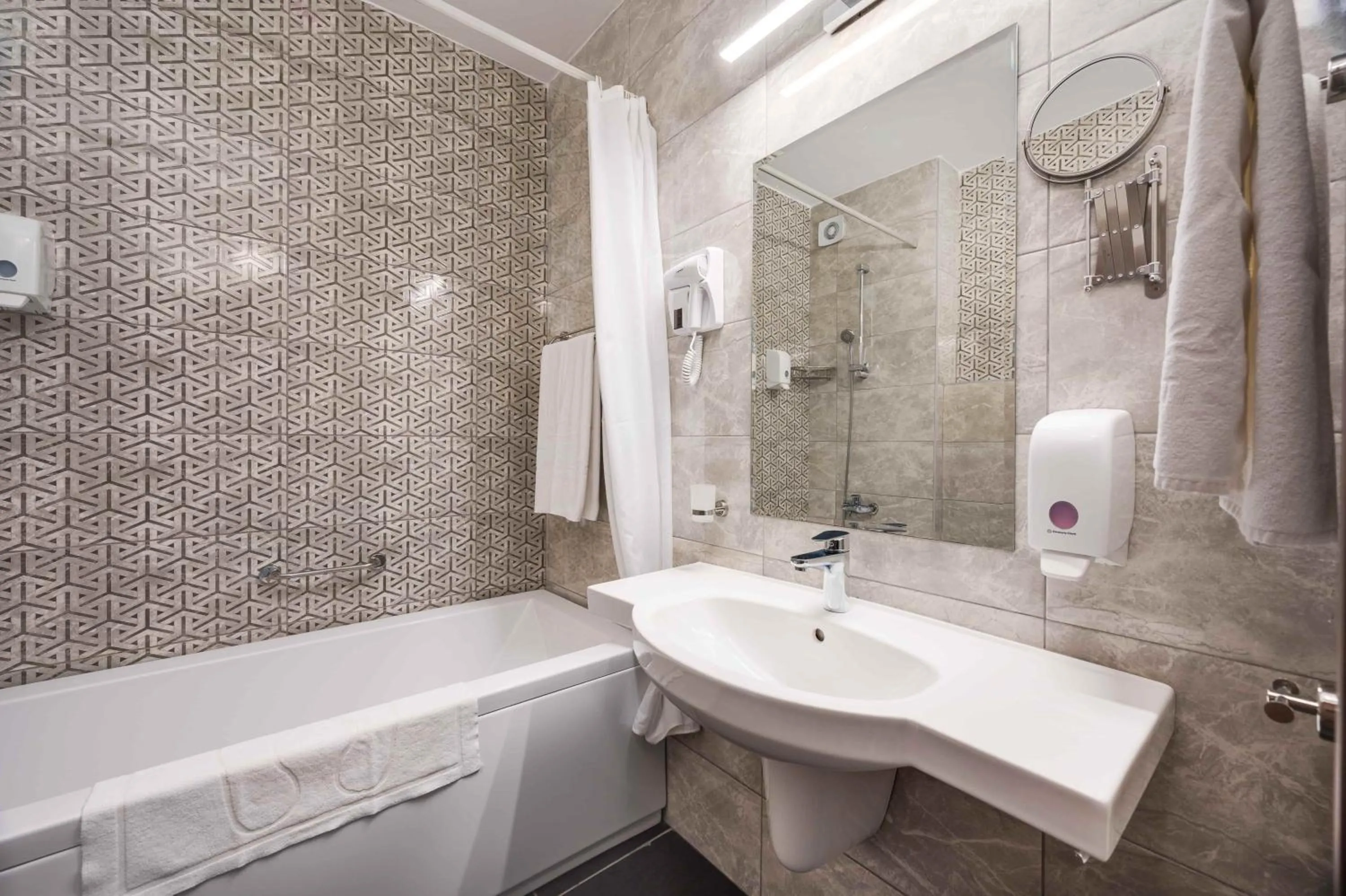 Bath in Topola Skies Resort & Aquapark