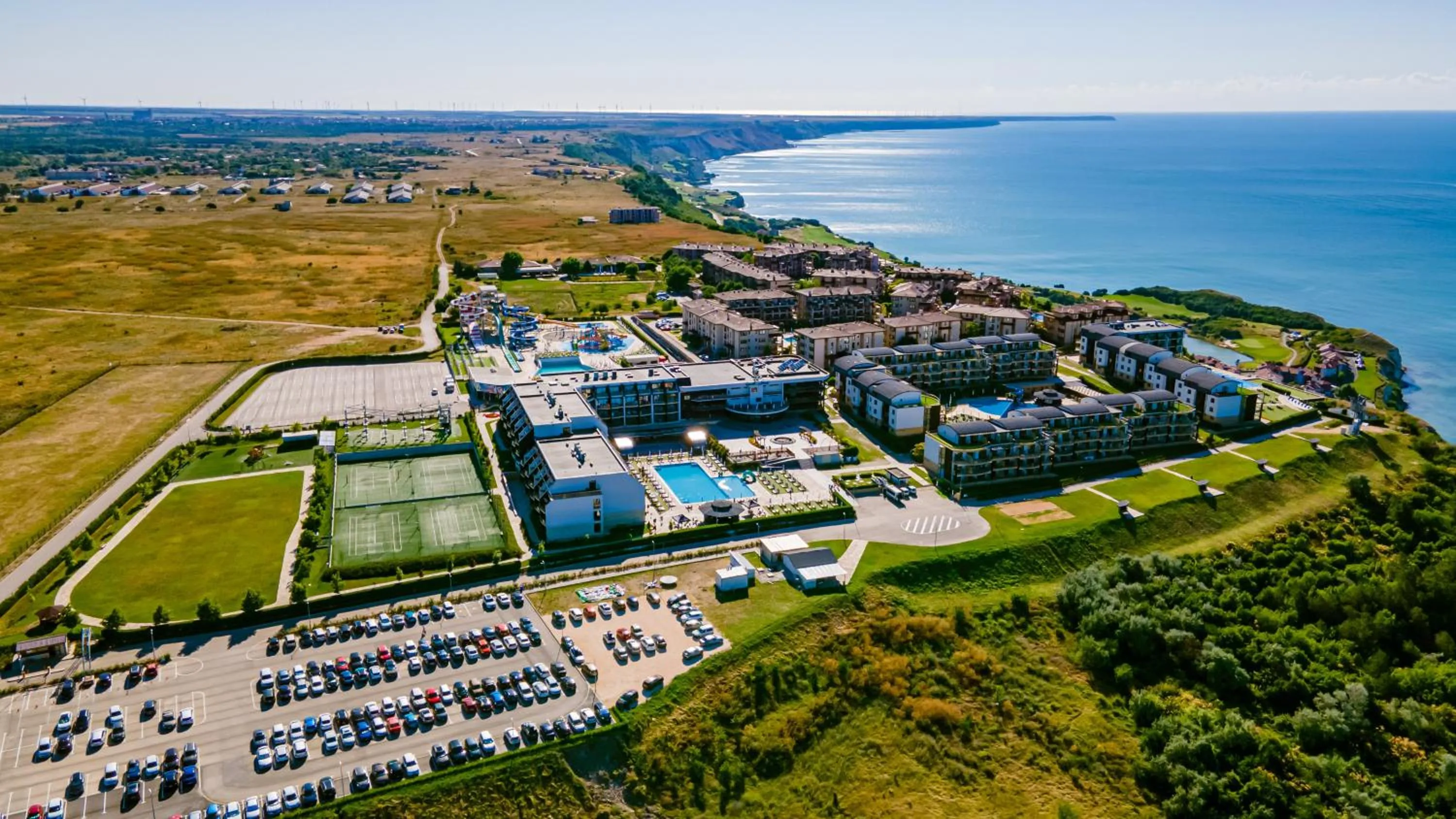 Property building in Topola Skies Resort & Aquapark