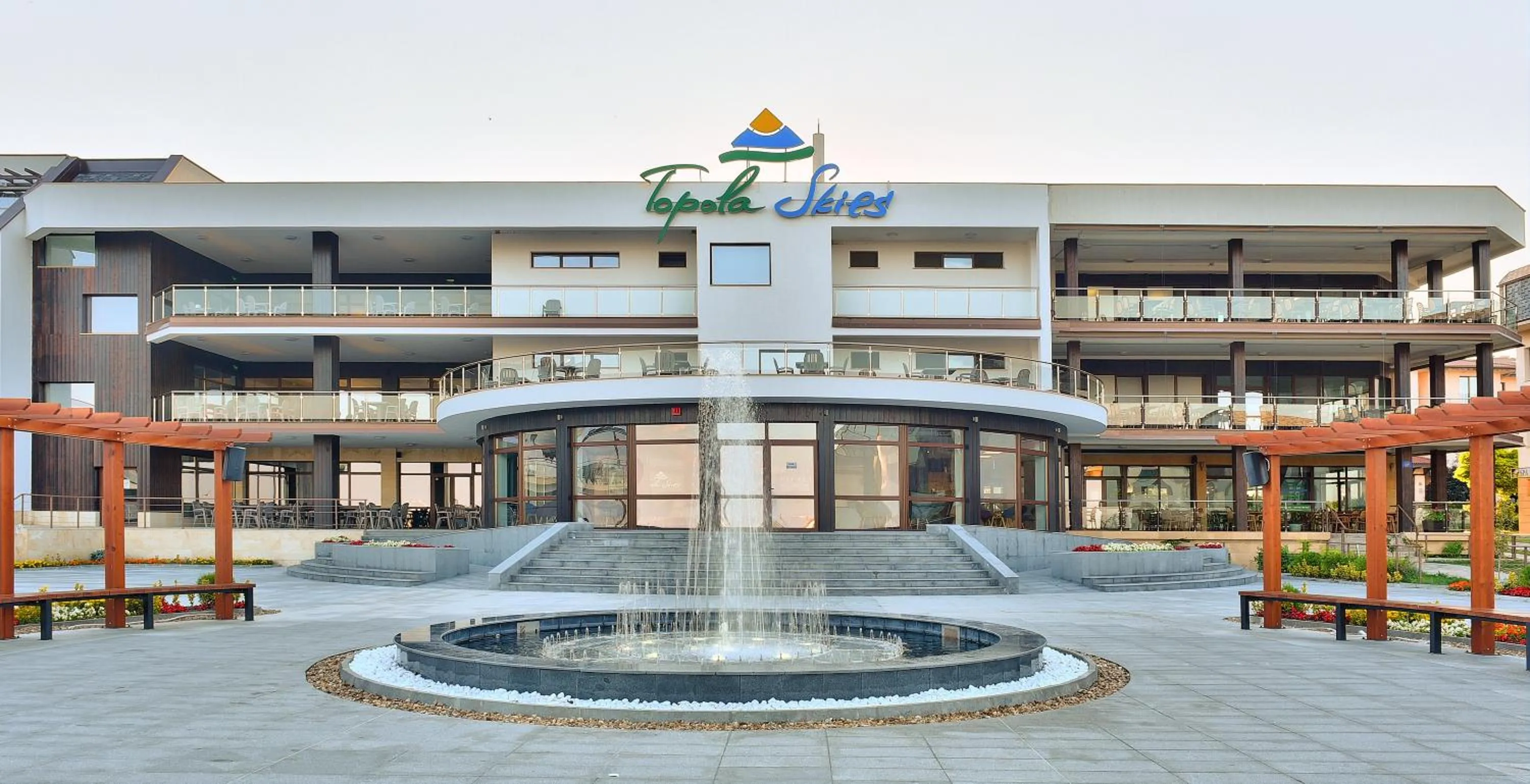Property building in Topola Skies Resort & Aquapark