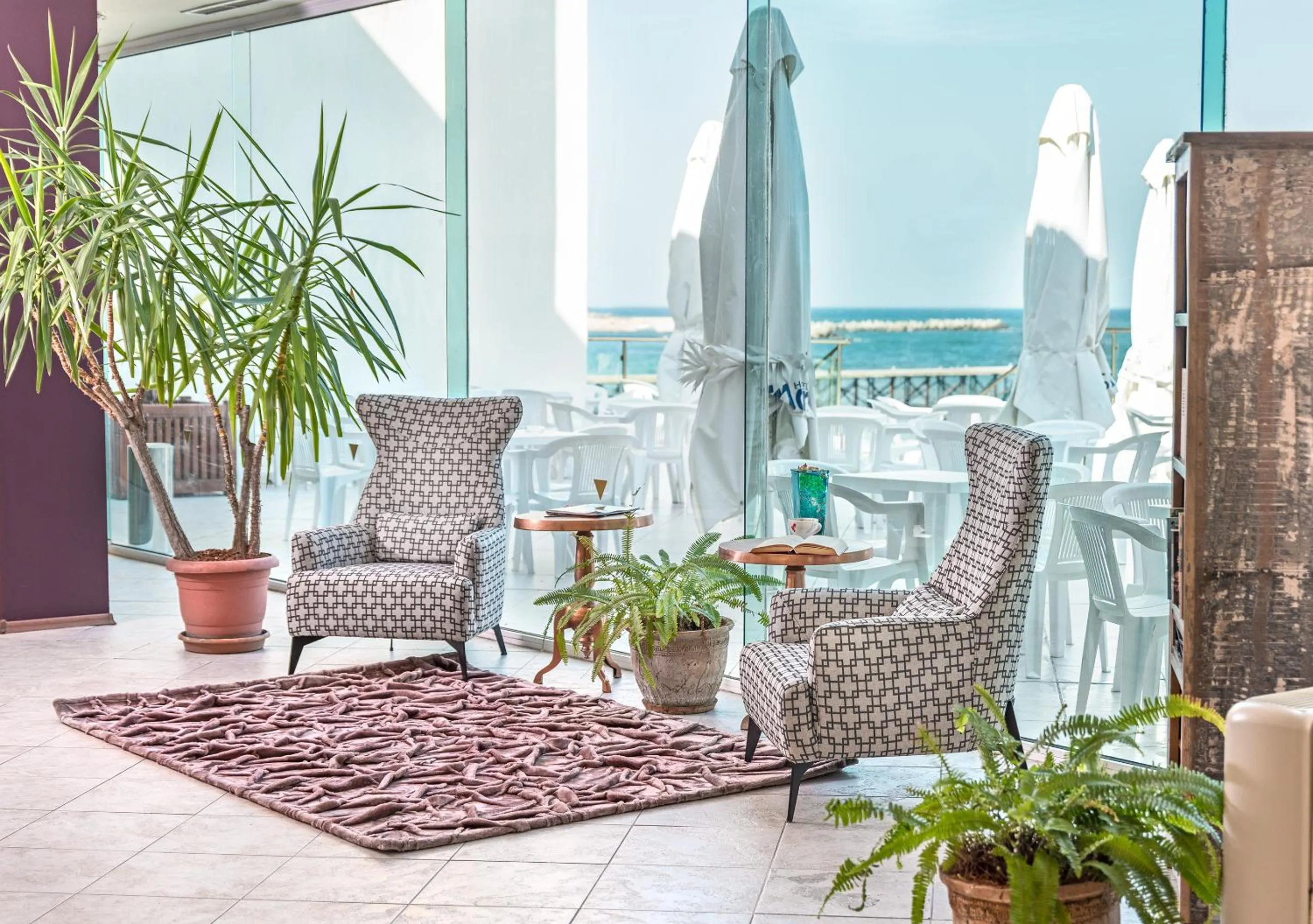 Sea view in Marina Hotel, Sunny Day